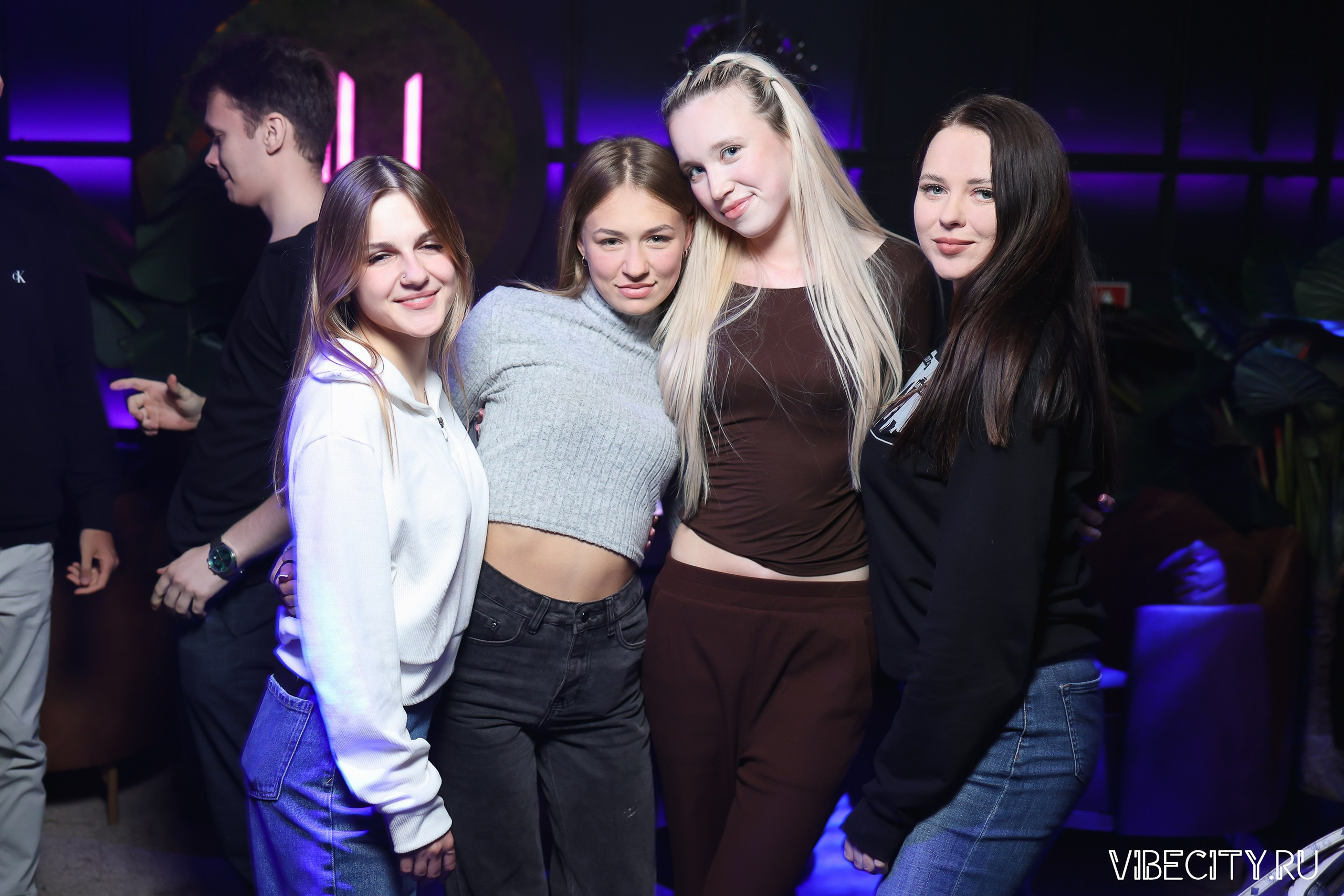 DOUBLE U. VIBECITY.RU Вайб Сити Ру Фоторепортажи Фотоотчеты Калининград