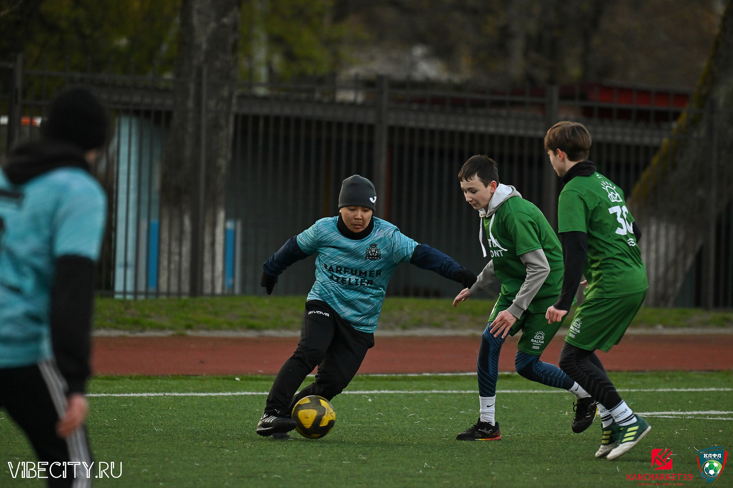 XX ЧЕМПИОНАТ КАЛИНИНГРАДСКОЙ ЛФЛ КАНЦМАРКЕТ39 сезона 2024–2025 гг. VIBECITY.RU Вайб Сити Ру Фоторепортажи Фотоотчеты Калининград