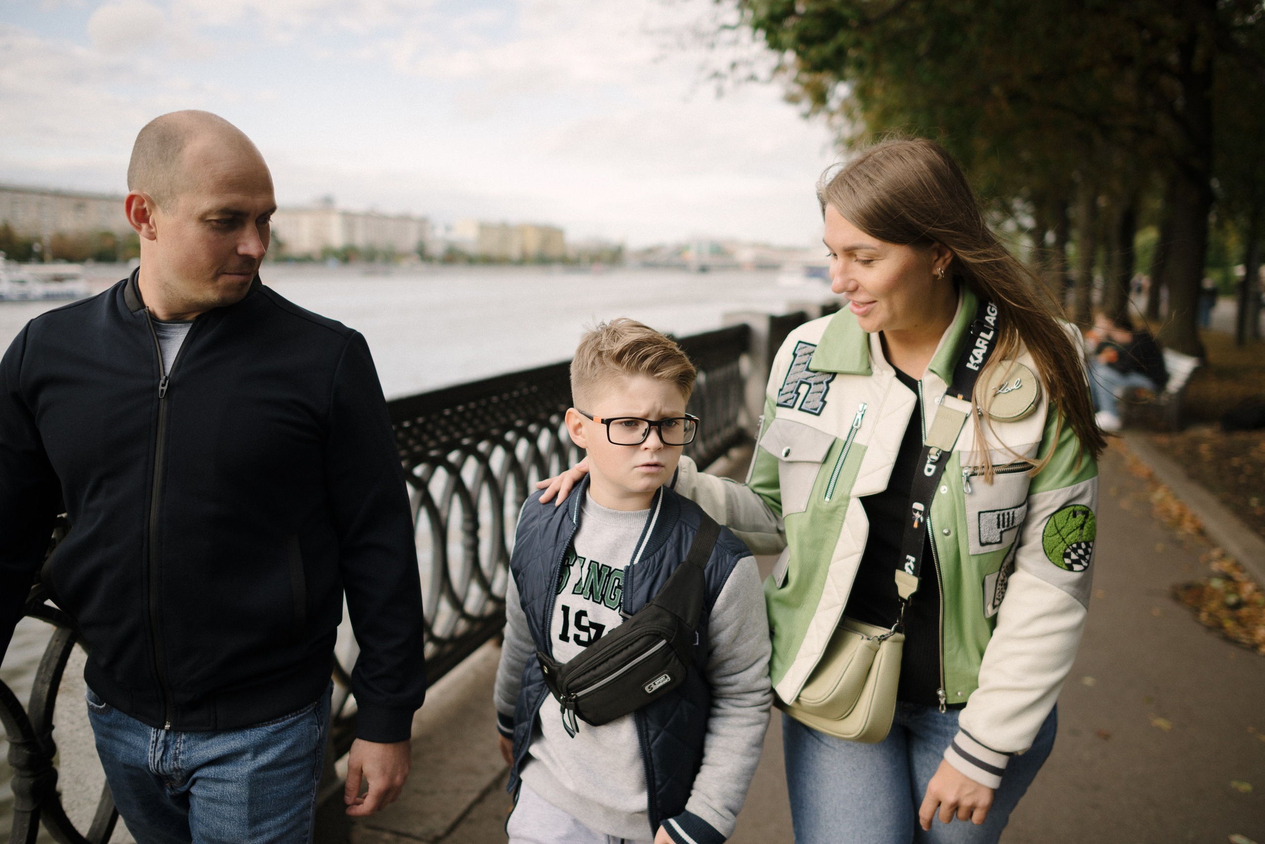 Семейная съёмка в Парке Горького в Москве. Семейный фотограф Старчиков Илья