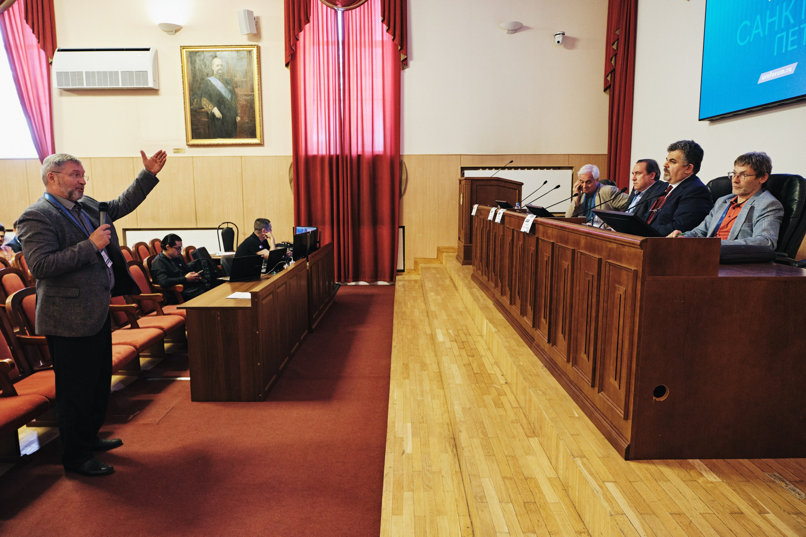 Репортажная фотосъемка Невского урологического форума в Санкт-Петербурге. Семейные и свадебные фотосессии в СПб, в студии, на улице, на природе