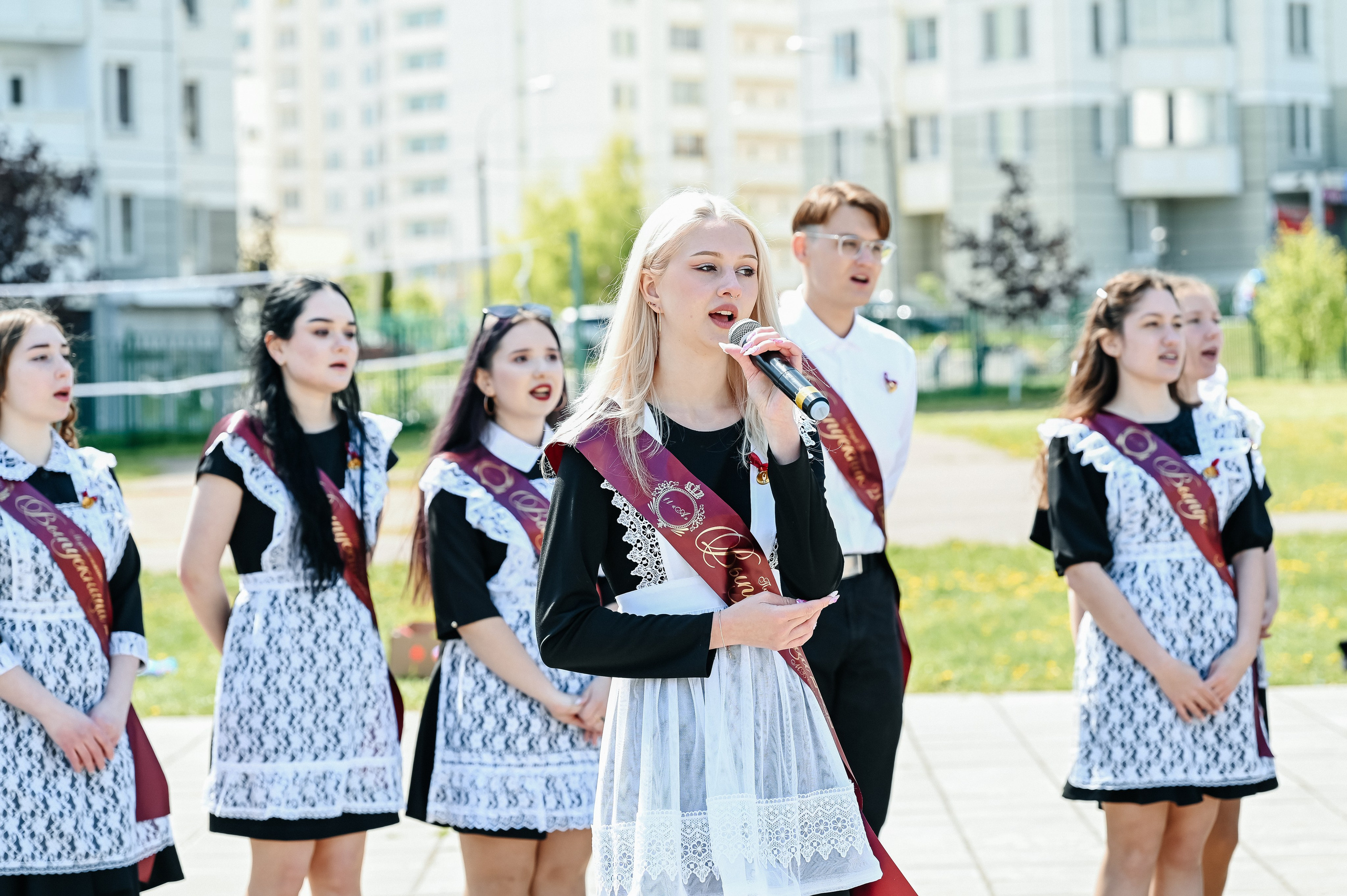 Последний звонок 11 класс. Фотограф Арина Агапова. Подольск, Москва https://arinafoto.wfolio.pro/