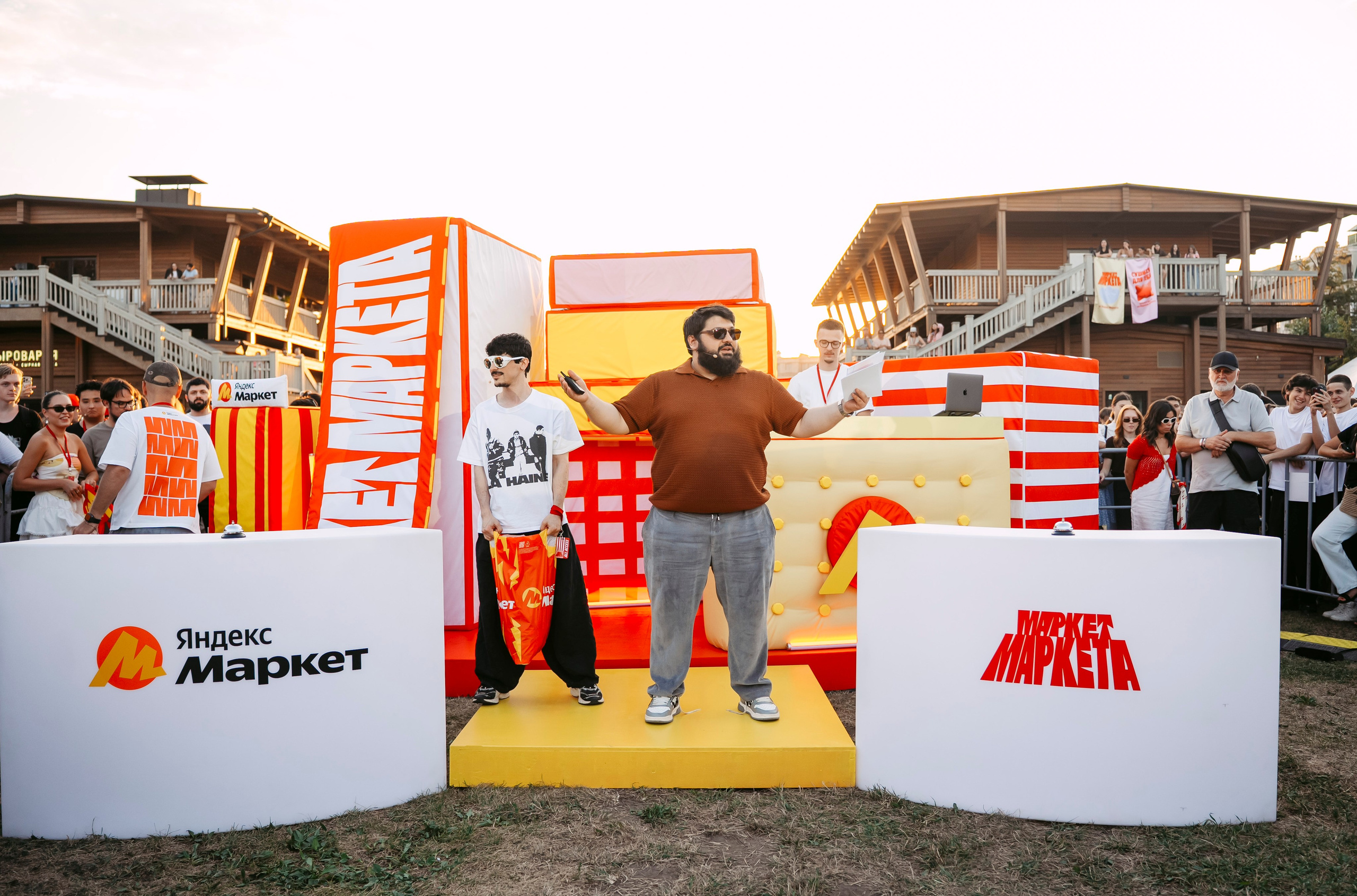 Маркет Маркета. Казань / 2025. Саша Копылов, фотограф в Казани