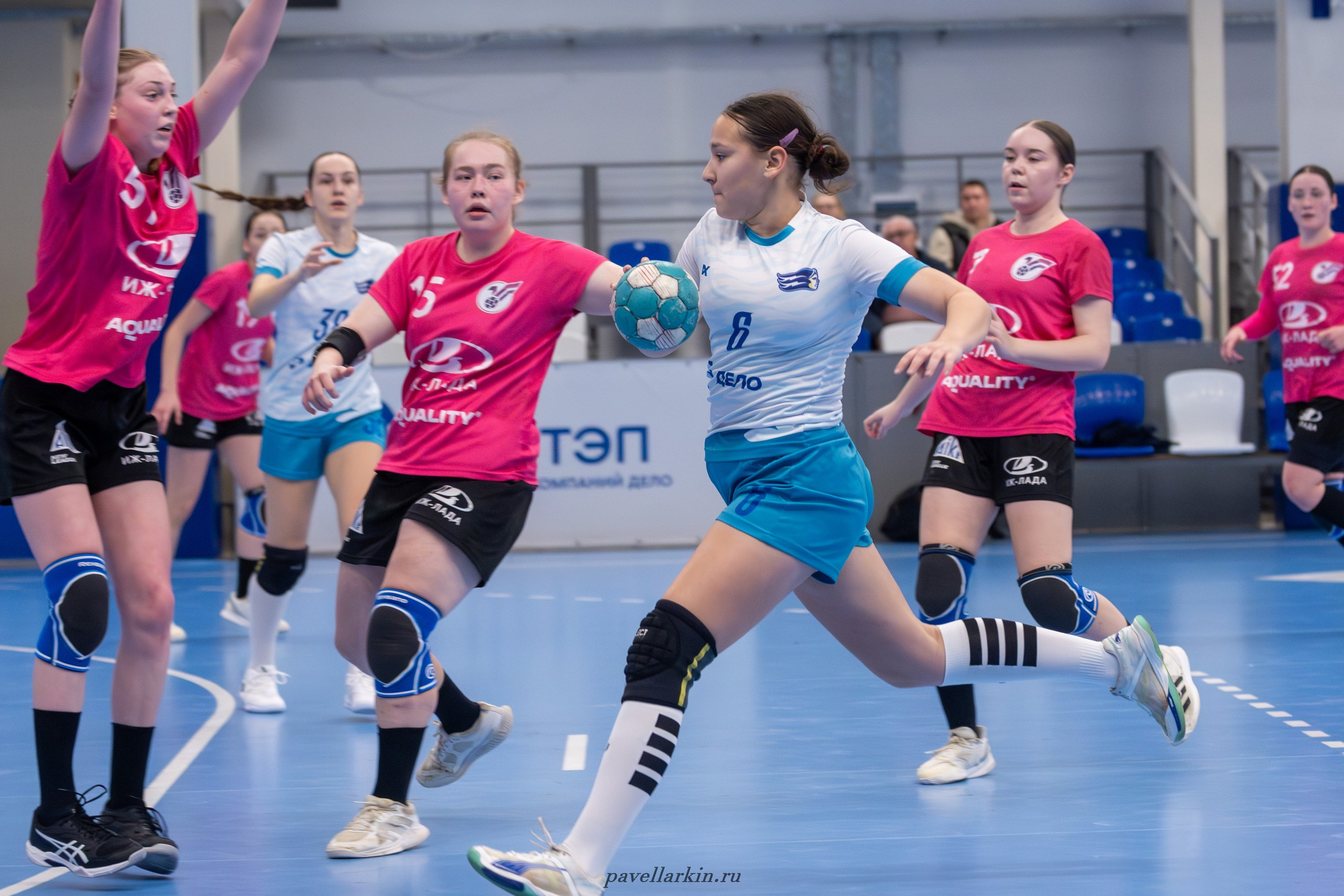 Гандбол. Черноморочка-2 — Университет-2. Спортивный фотограф, фотожурналист Павел Ларькин
