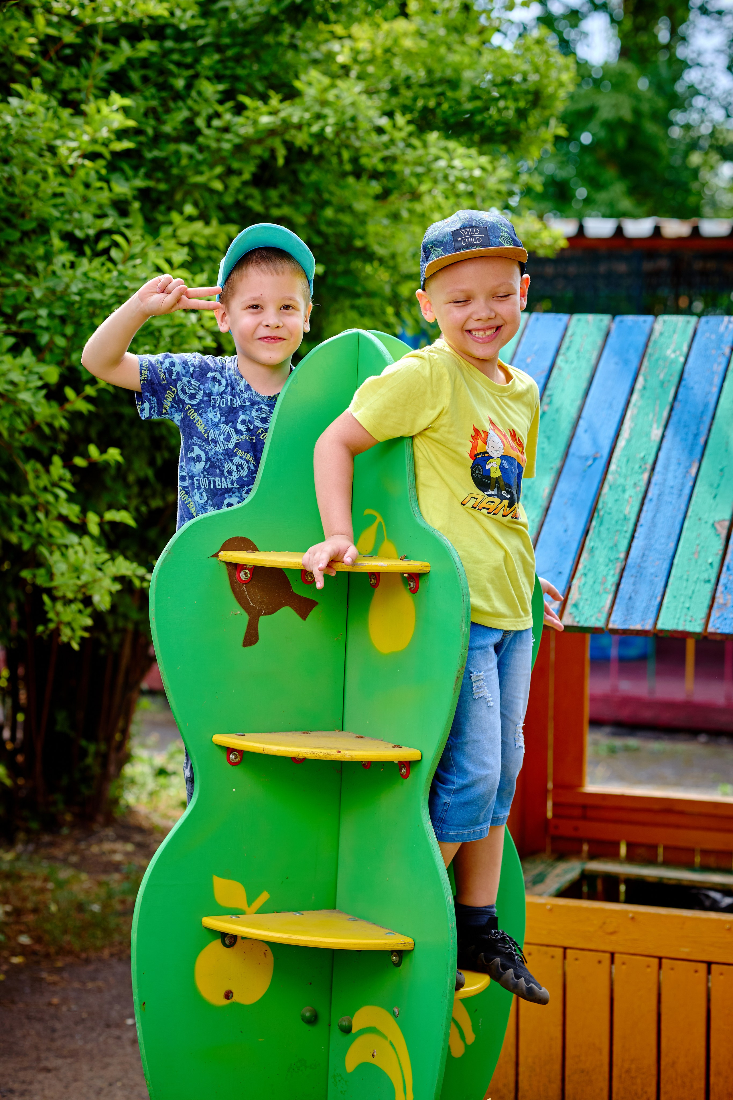 Пример летней съемки в детском саду № 92 Старшая группа Радуга. Фотограф Выпускные альбомы Таганрог Сергей Коробченко