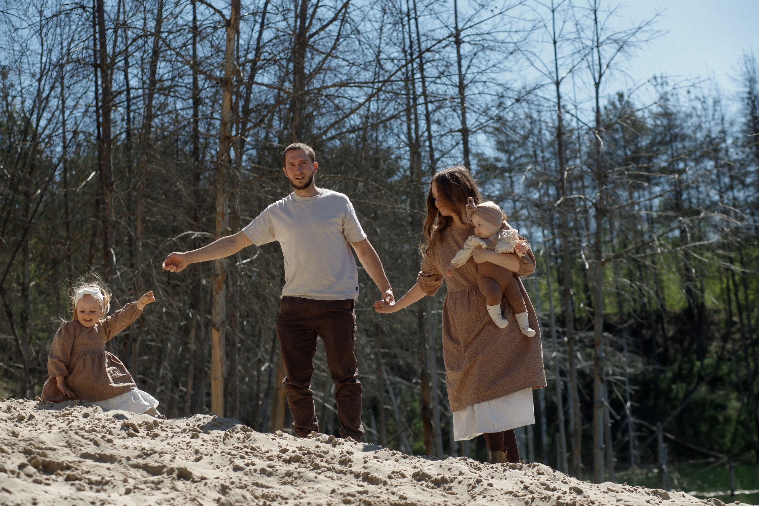 Семейная съемка на карьере. Фотограф Карпачан Анастасия