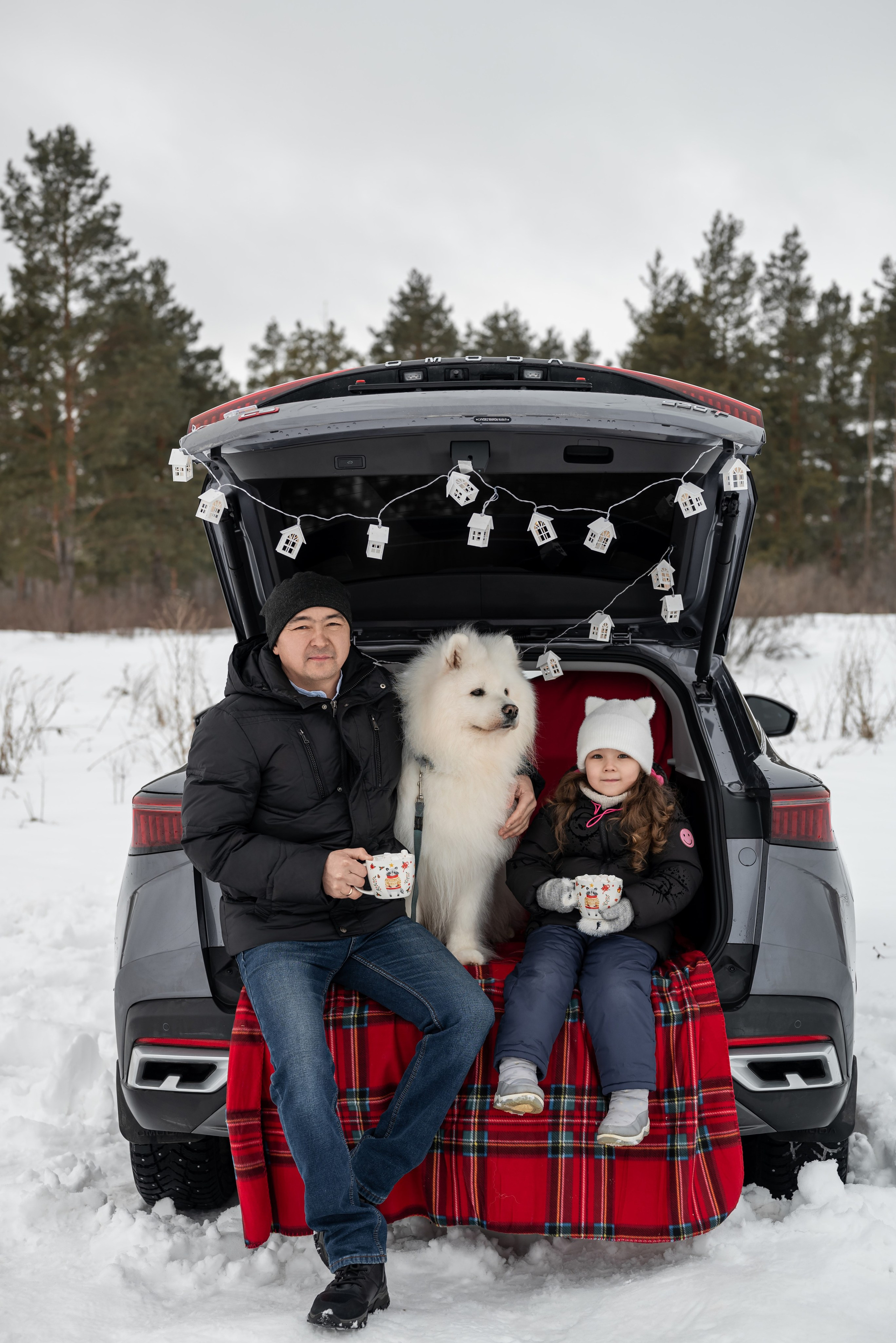 Фотопроект с Платоном и машиной на улице. Фотограф в городе Салават