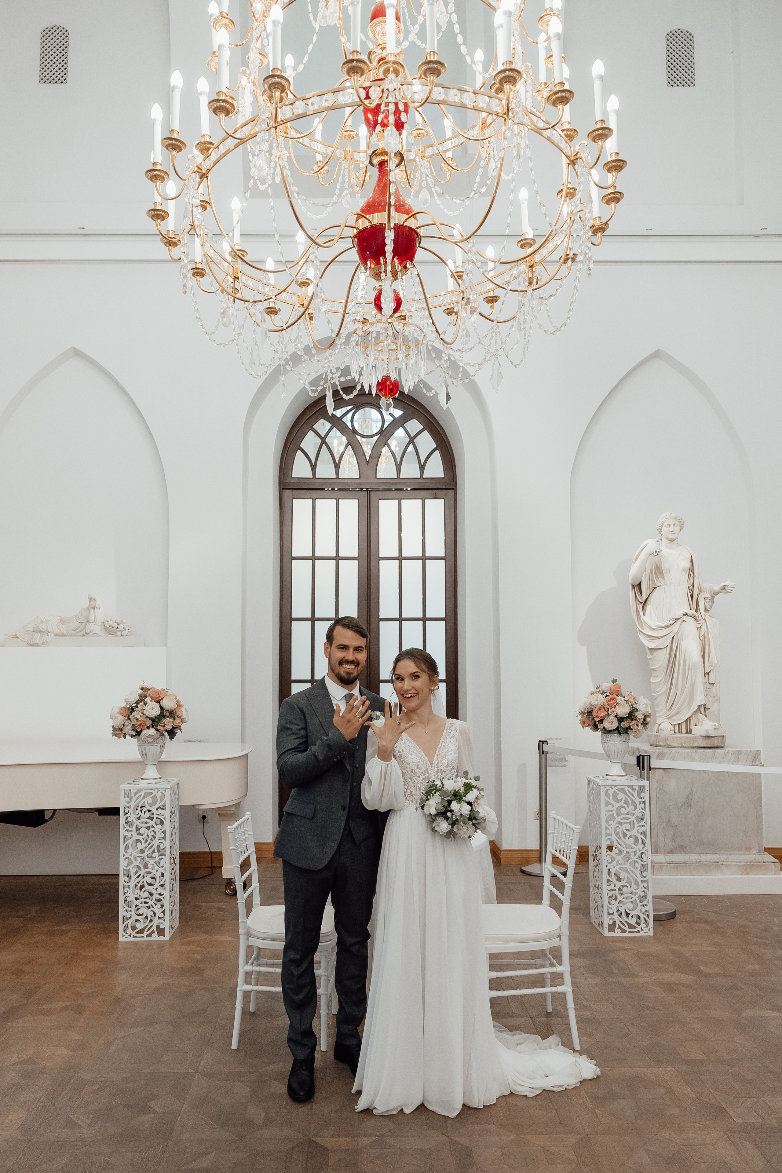 Свадебная фотосессия в Оперном доме Царицыно