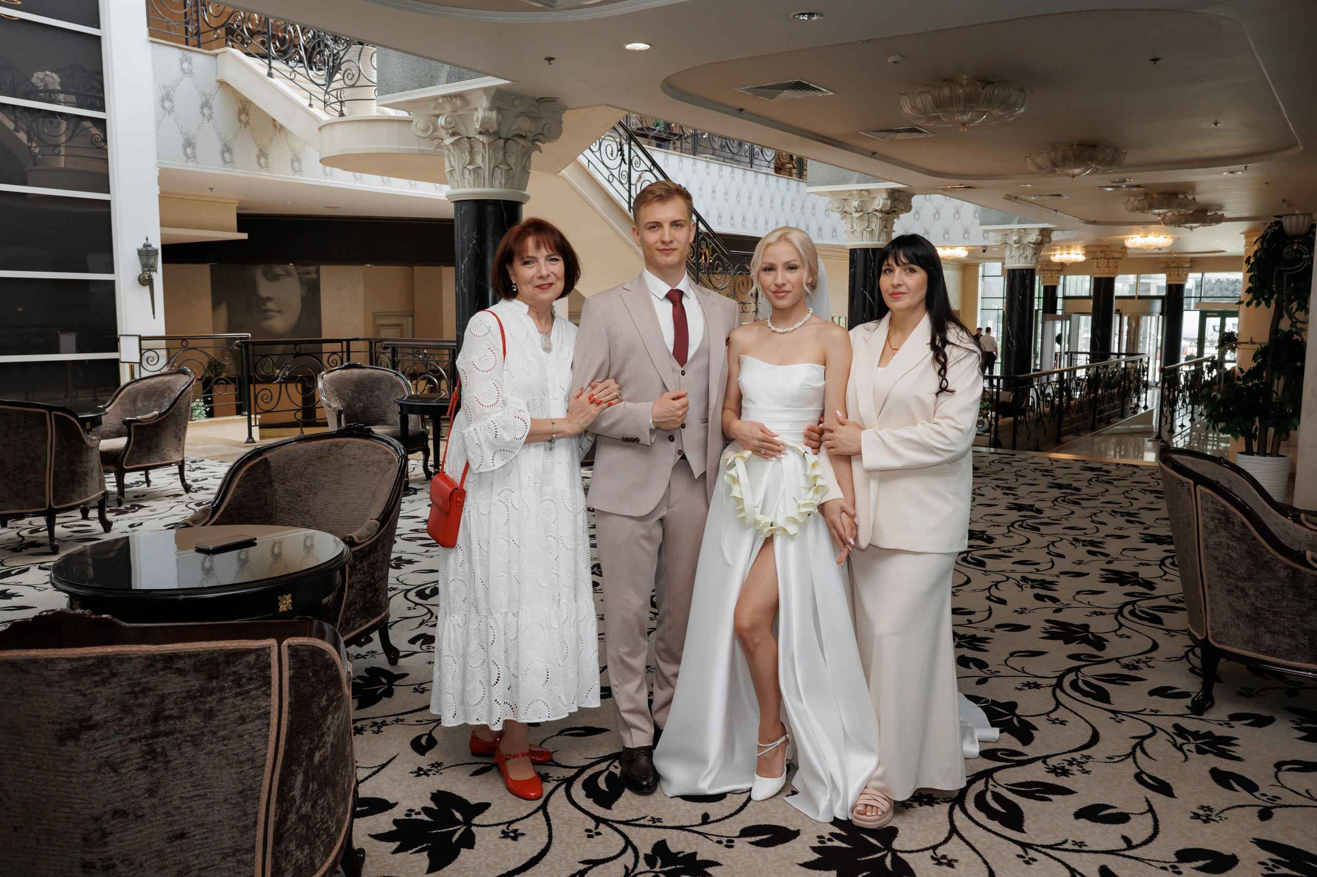 Отель «Милан», Шипиловский ЗАГС, прогулка в парке Царицыно. Свадебный и репортажный фотограф (Москва, Королев и другие)