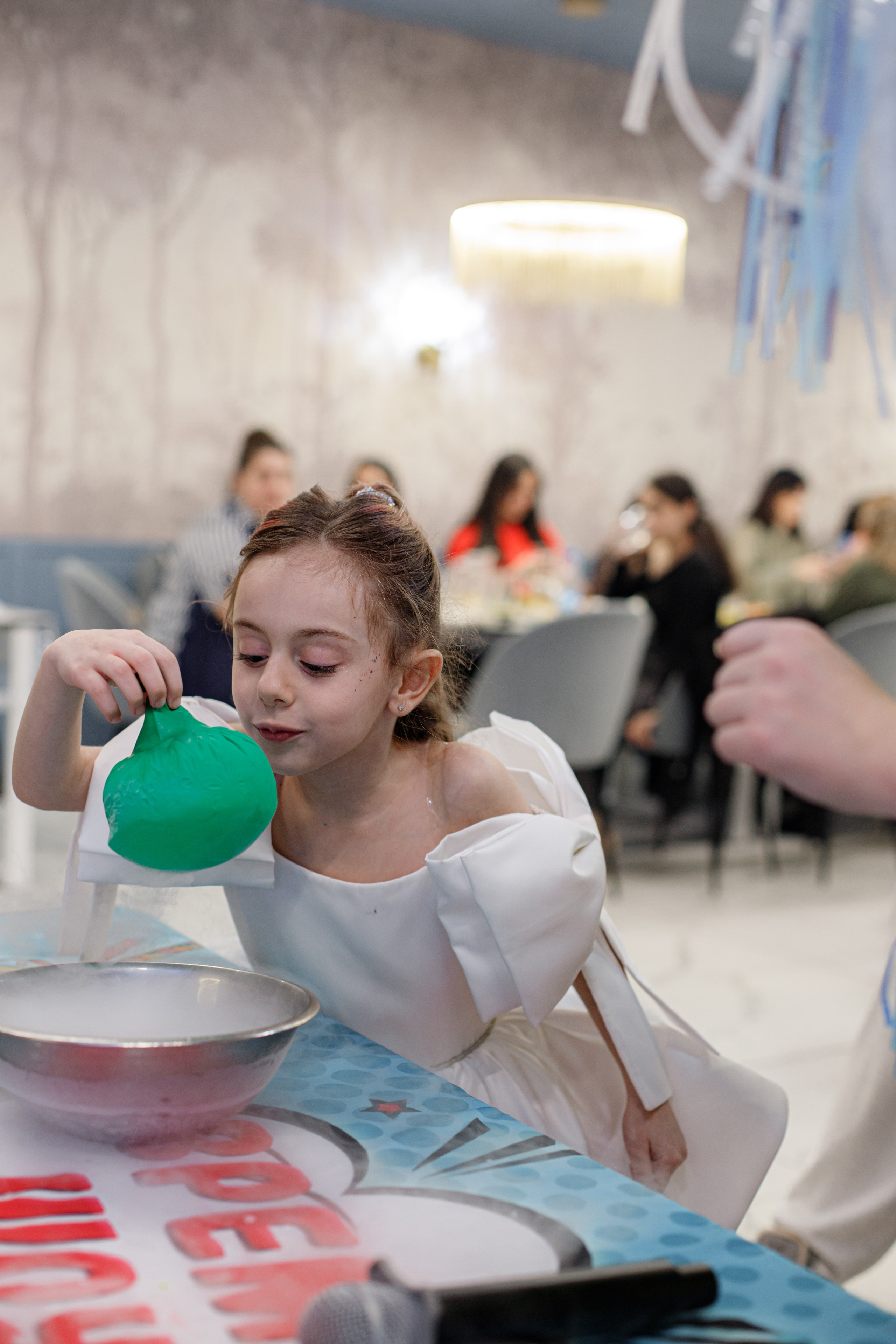 ASIA'S BIRTHDAY PARTY. Photokarish