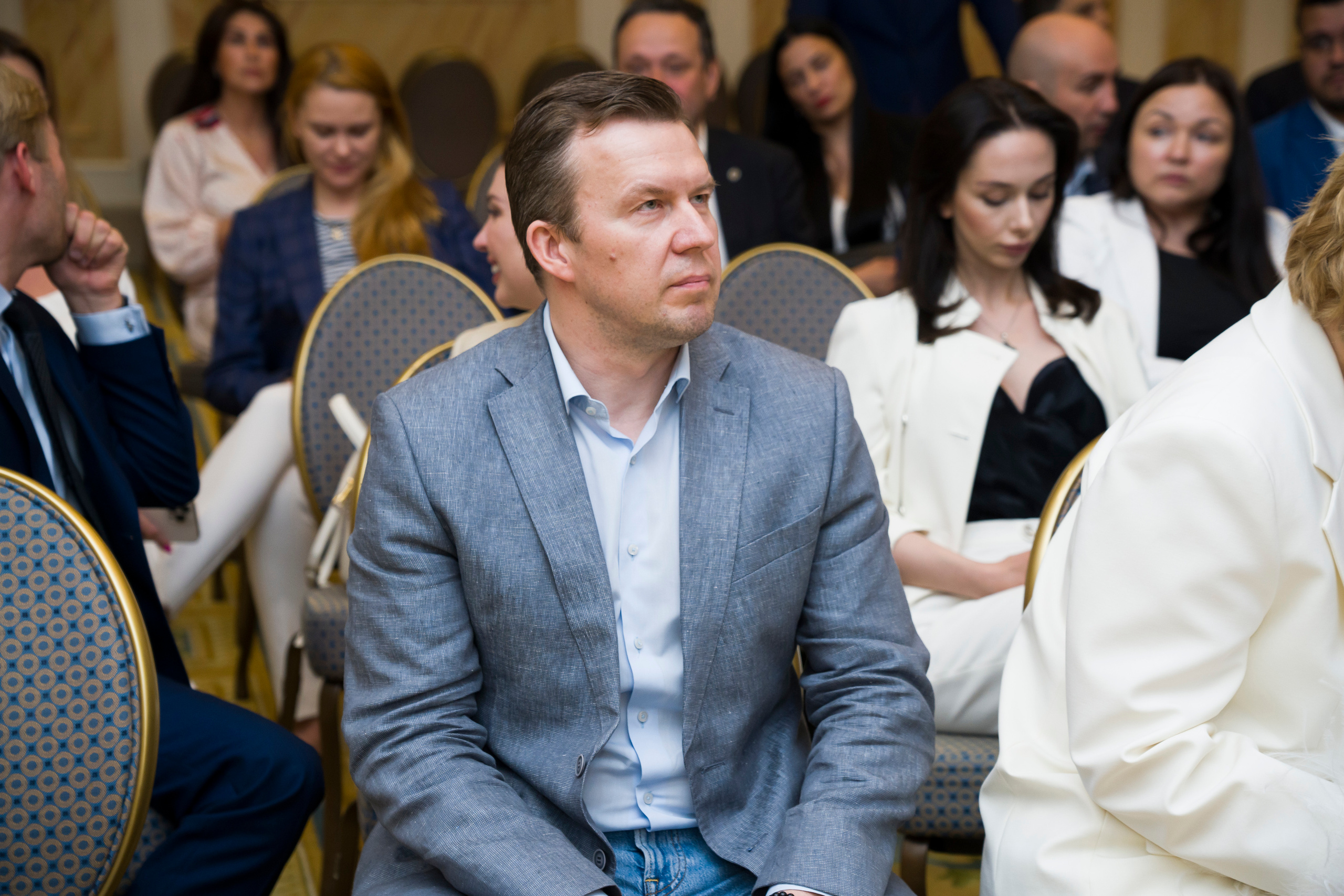 Репортажная съемка форума бизнес клуба АВАНТИ. Фотограф в Санкт-Петербурге. Репортажная и все съёмки для бизнеса