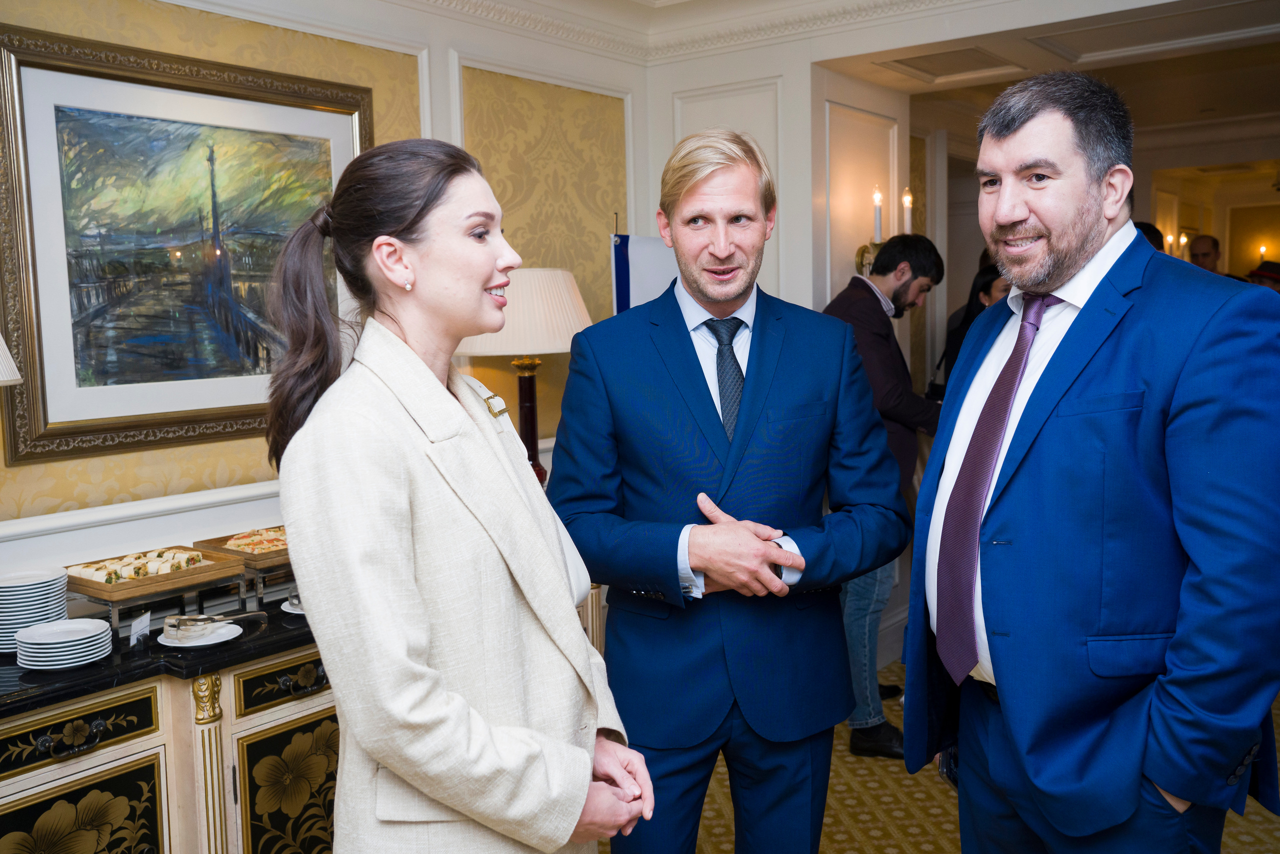 Репортажная съемка форума бизнес клуба АВАНТИ. Фотограф в Санкт-Петербурге. Репортажная и все съёмки для бизнеса