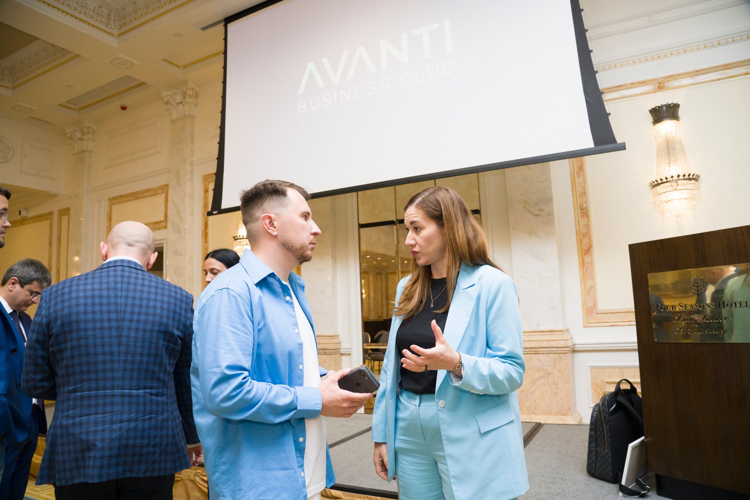 Репортажная съемка форума бизнес клуба АВАНТИ. Фотограф в Санкт-Петербурге. Репортажная и все съёмки для бизнеса