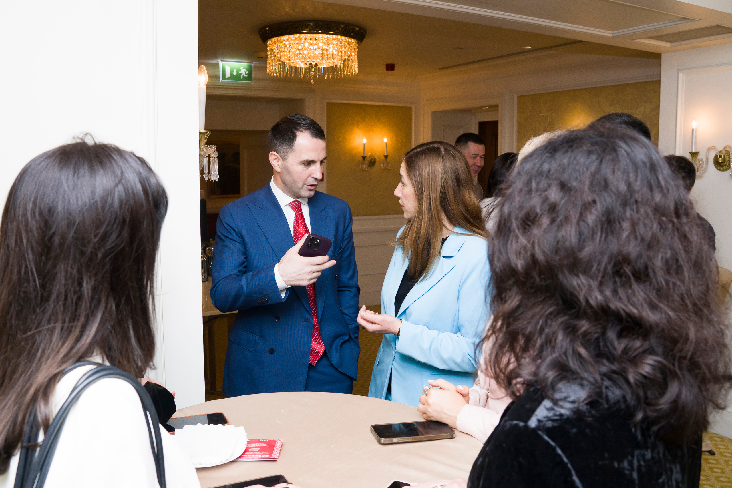 Репортажная съемка форума бизнес клуба АВАНТИ. Фотограф в Санкт-Петербурге. Репортажная и все съёмки для бизнеса