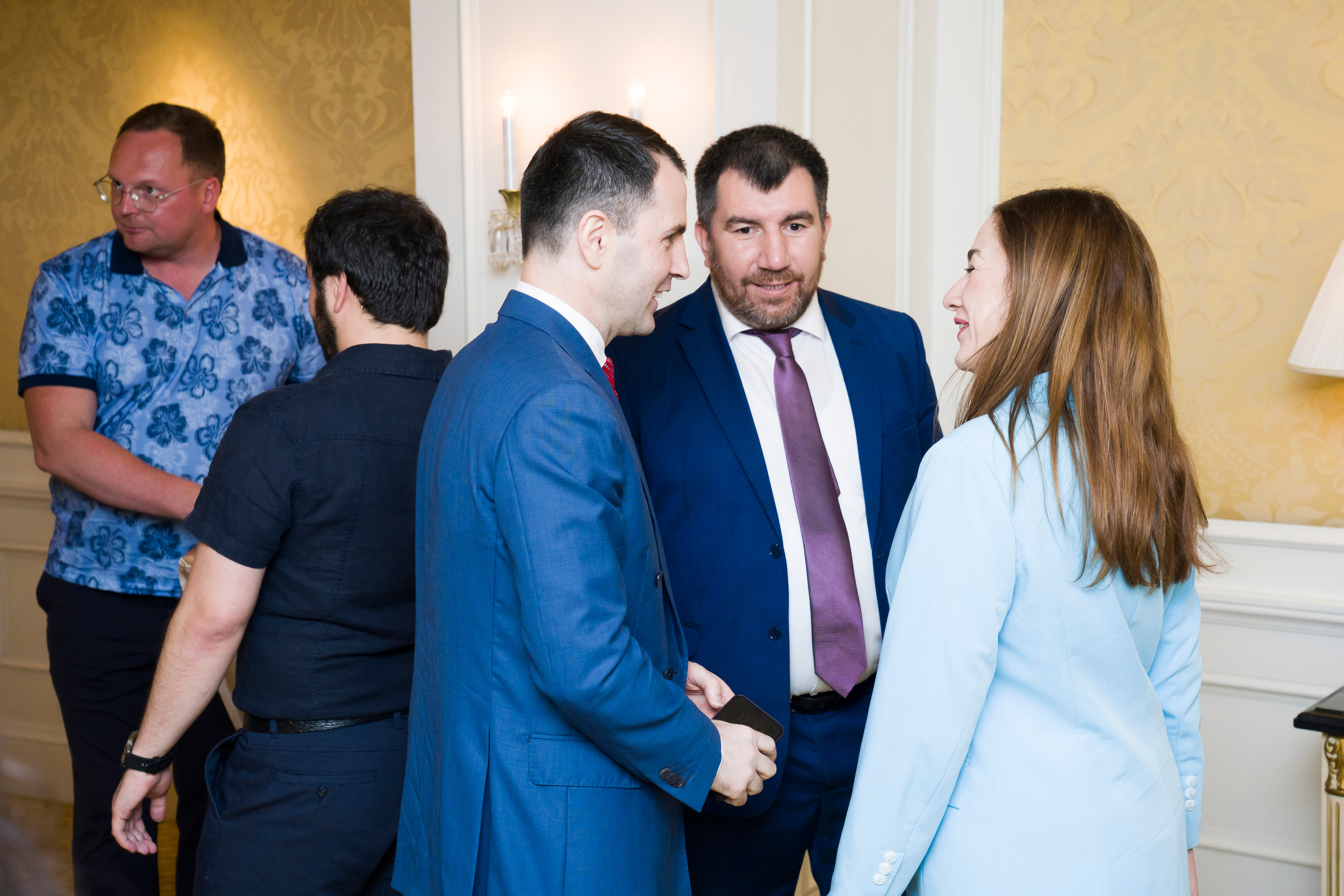 Репортажная съемка форума бизнес клуба АВАНТИ. Фотограф в Санкт-Петербурге. Репортажная и все съёмки для бизнеса