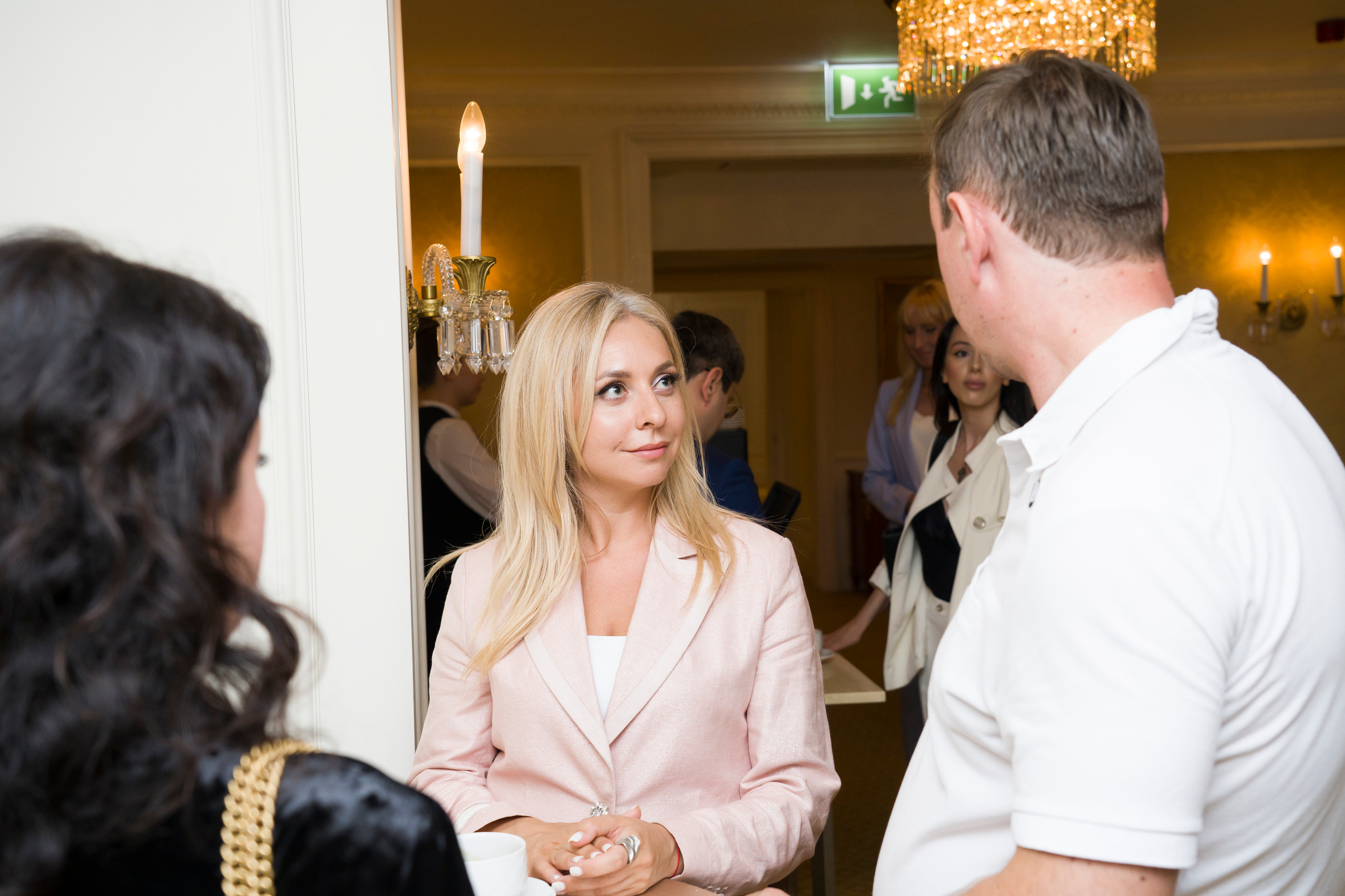 Репортажная съемка форума бизнес клуба АВАНТИ. Фотограф в Санкт-Петербурге. Репортажная и все съёмки для бизнеса