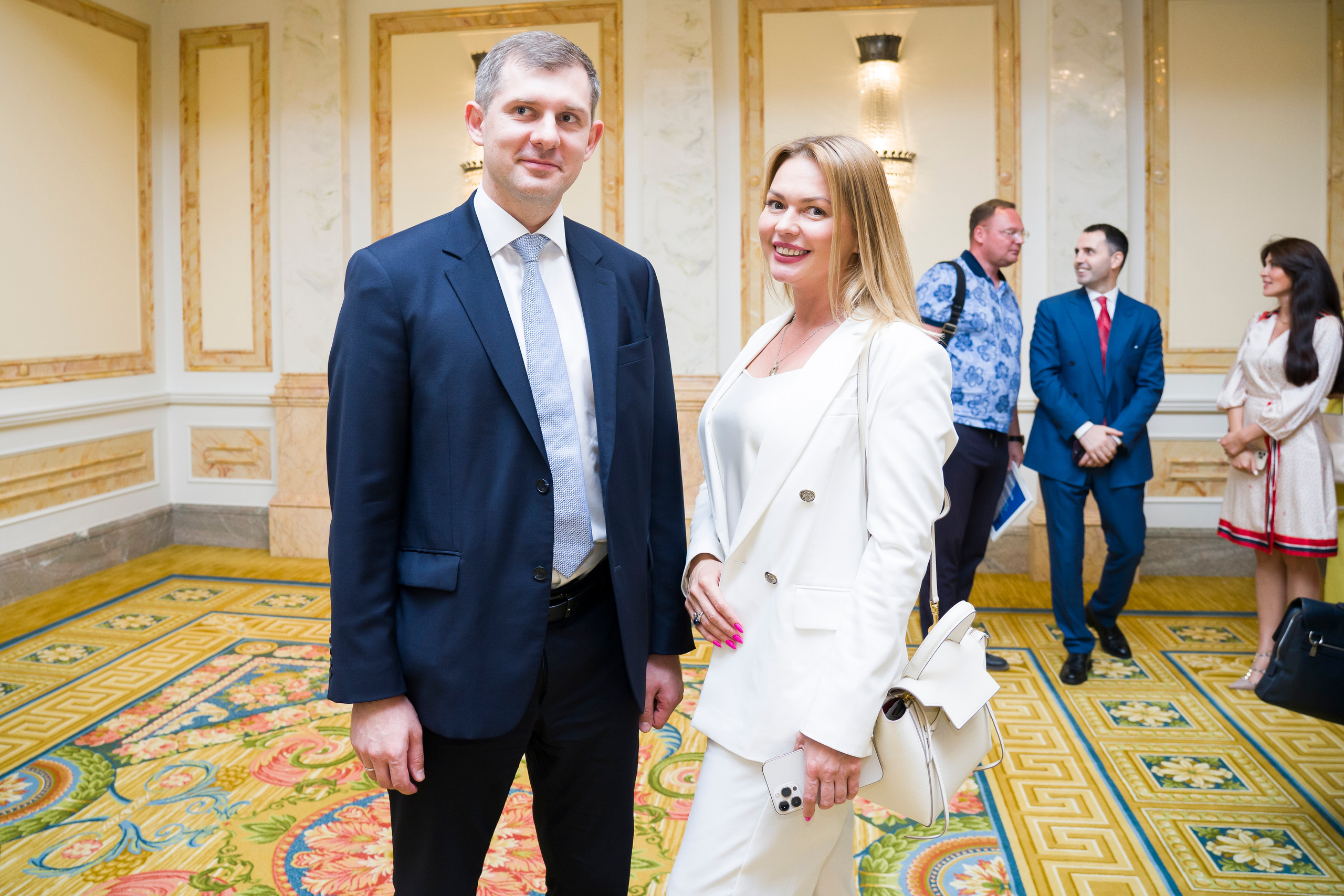 Репортажная съемка форума бизнес клуба АВАНТИ. Фотограф в Санкт-Петербурге. Репортажная и все съёмки для бизнеса