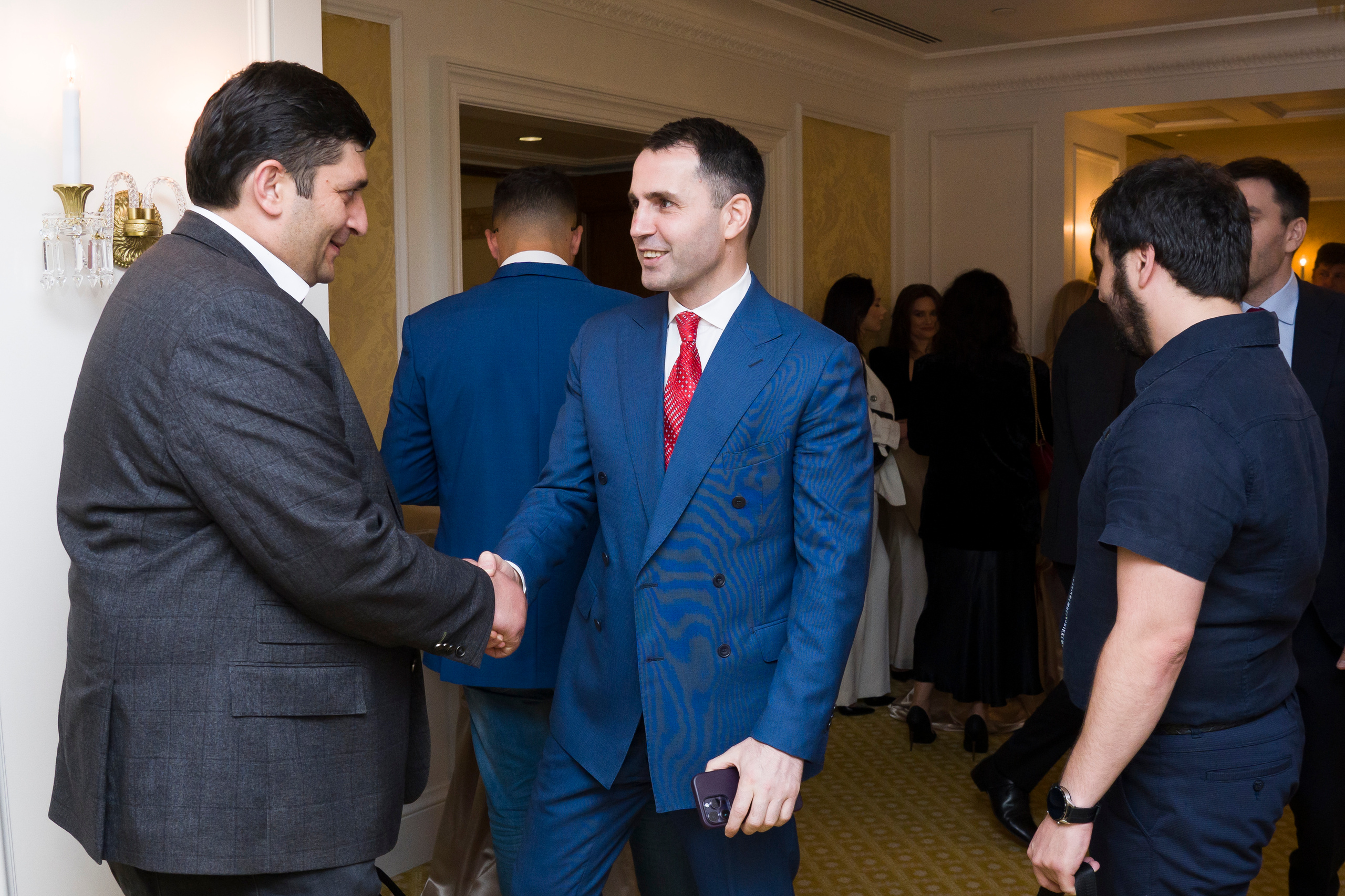 Репортажная съемка форума бизнес клуба АВАНТИ. Фотограф в Санкт-Петербурге. Репортажная и все съёмки для бизнеса