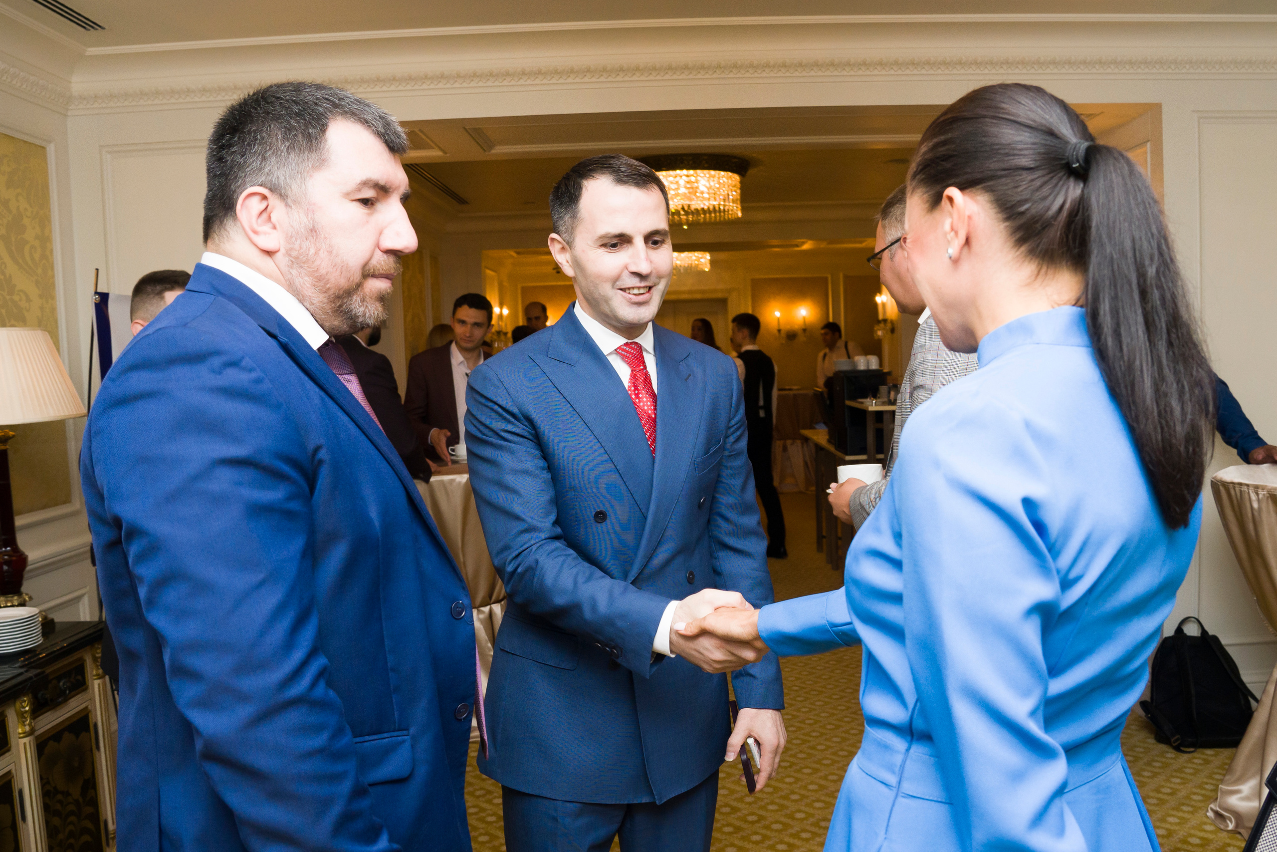 Репортажная съемка форума бизнес клуба АВАНТИ. Фотограф в Санкт-Петербурге. Репортажная и все съёмки для бизнеса