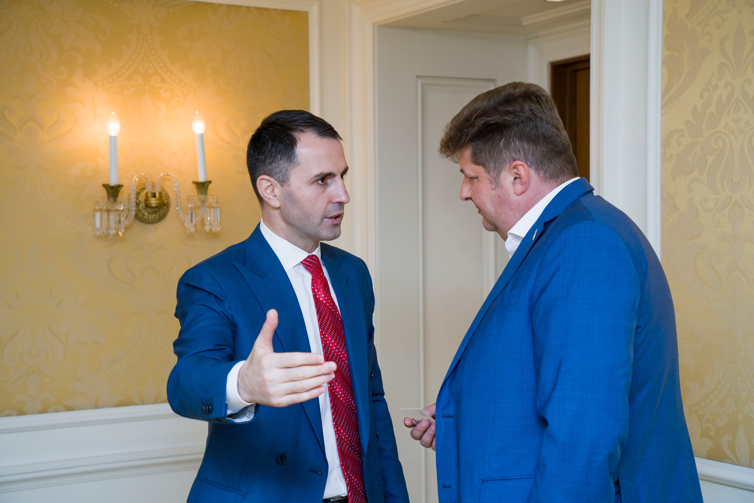 Репортажная съемка форума бизнес клуба АВАНТИ. Фотограф в Санкт-Петербурге. Репортажная и все съёмки для бизнеса