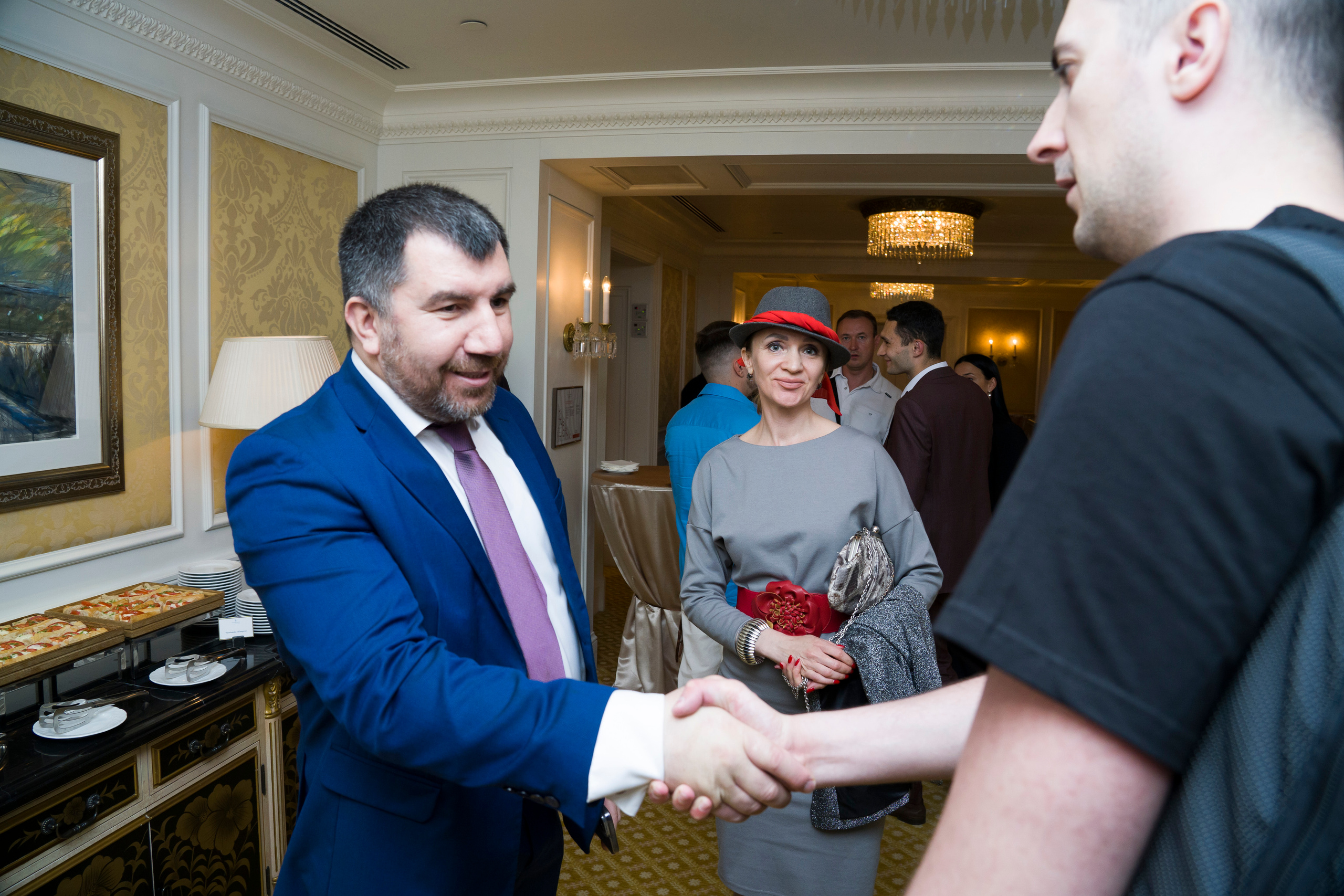 Репортажная съемка форума бизнес клуба АВАНТИ. Фотограф в Санкт-Петербурге. Репортажная и все съёмки для бизнеса