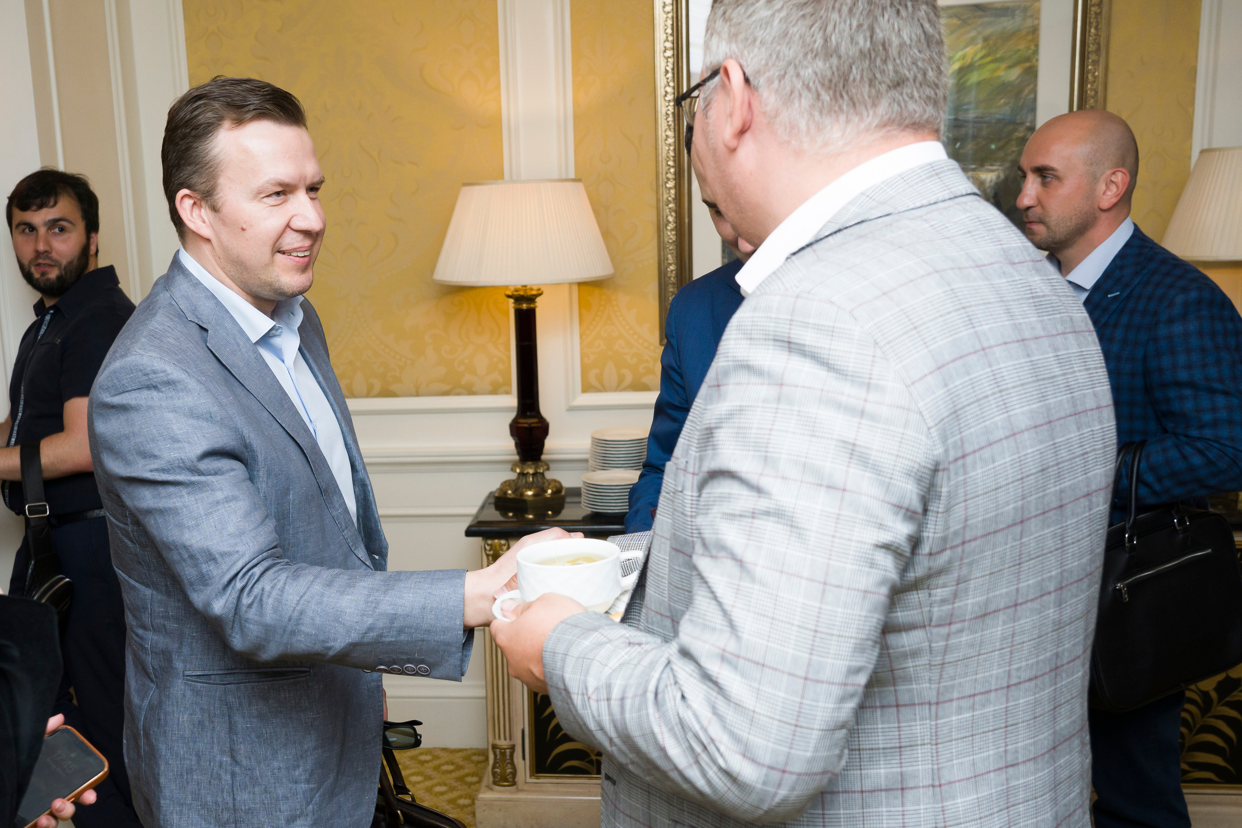 Репортажная съемка форума бизнес клуба АВАНТИ. Фотограф в Санкт-Петербурге. Репортажная и все съёмки для бизнеса