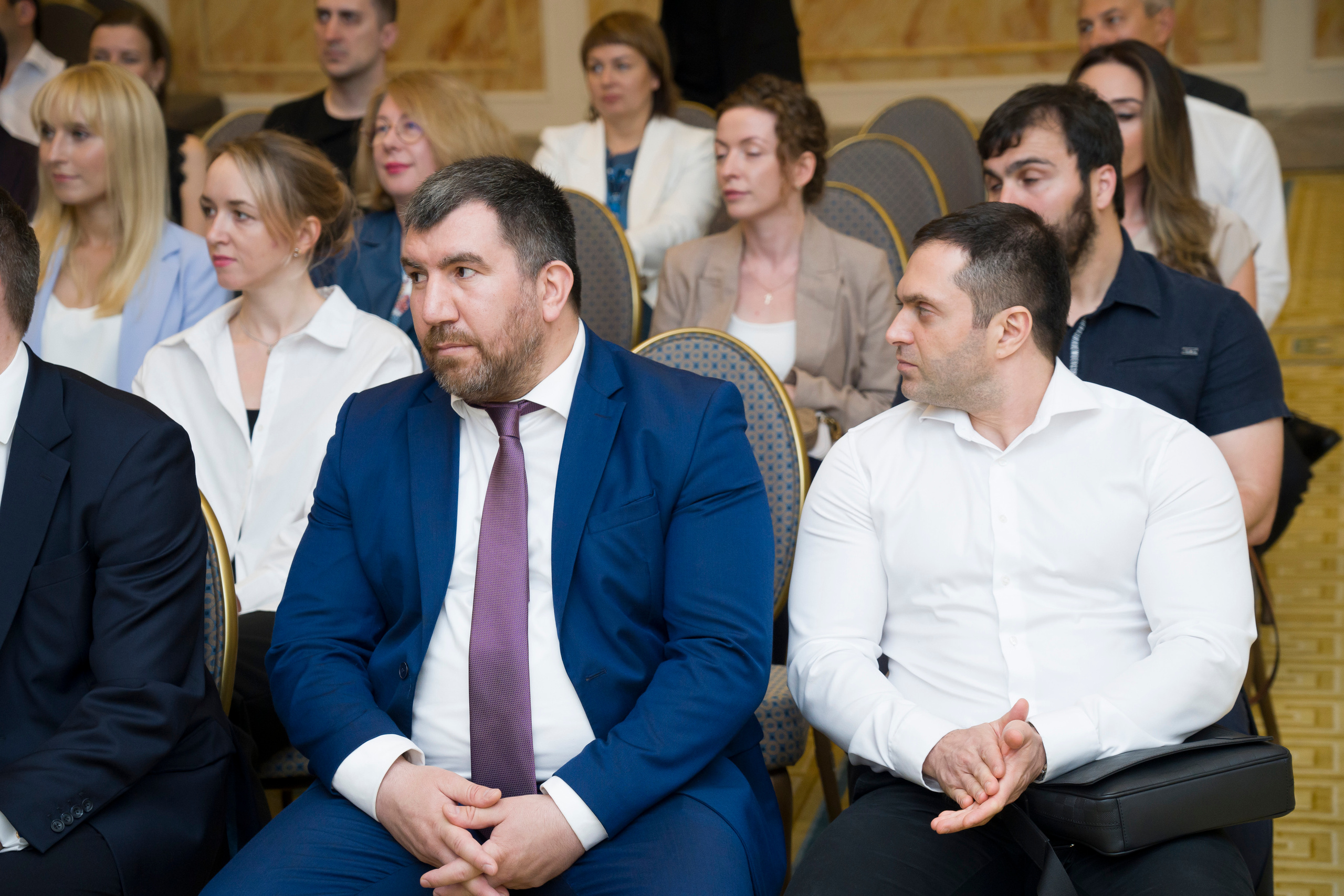 Репортажная съемка форума бизнес клуба АВАНТИ. Фотограф в Санкт-Петербурге. Репортажная и все съёмки для бизнеса