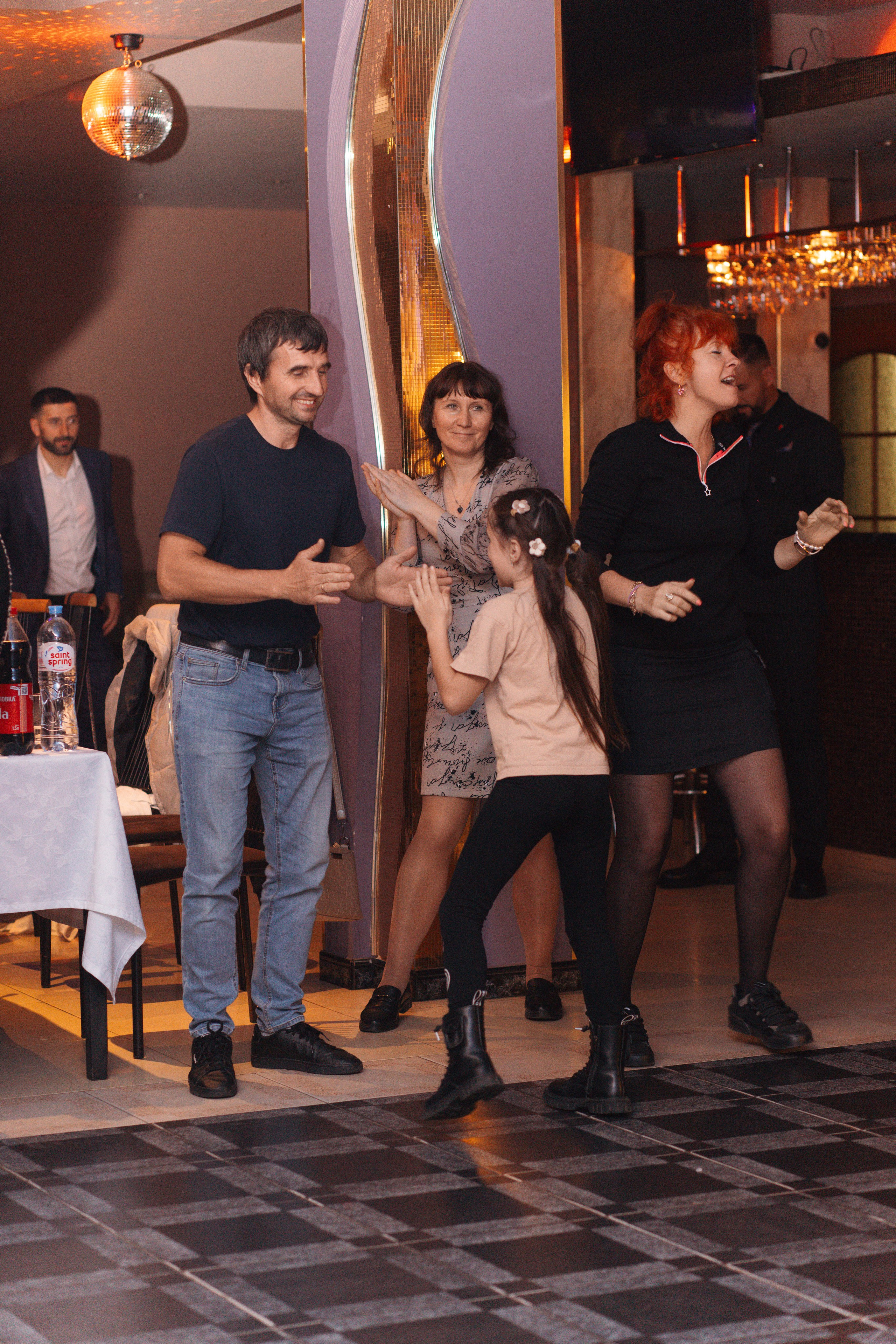 Юбилей в Хит Парке. Семейный фотограф в Вышнем Волочке — Ульяна Иванова | Фотосессии для всей семьи