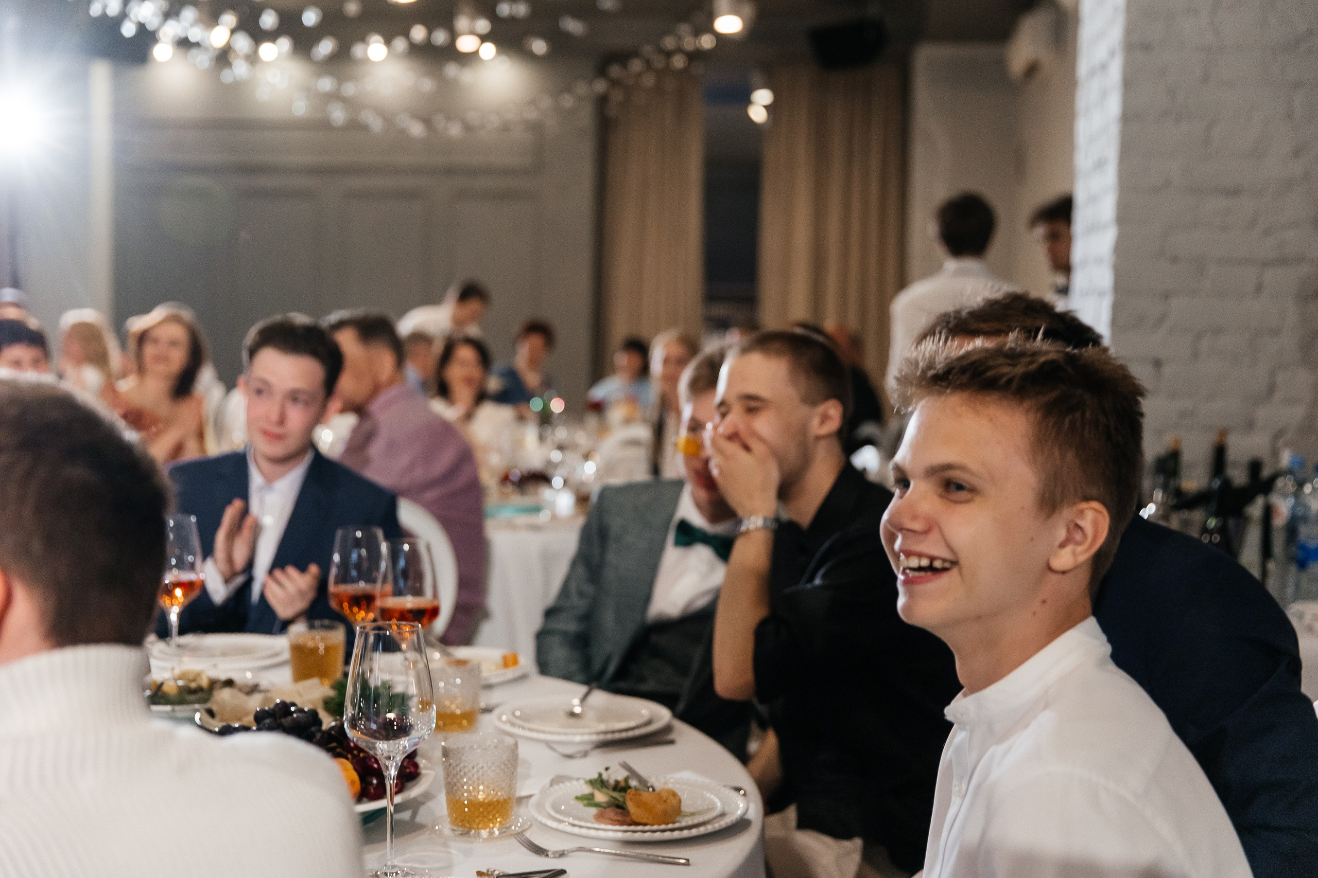 2023-06-23 Выпускной МБОУ СОШ № 10. Фотограф в Красноярске