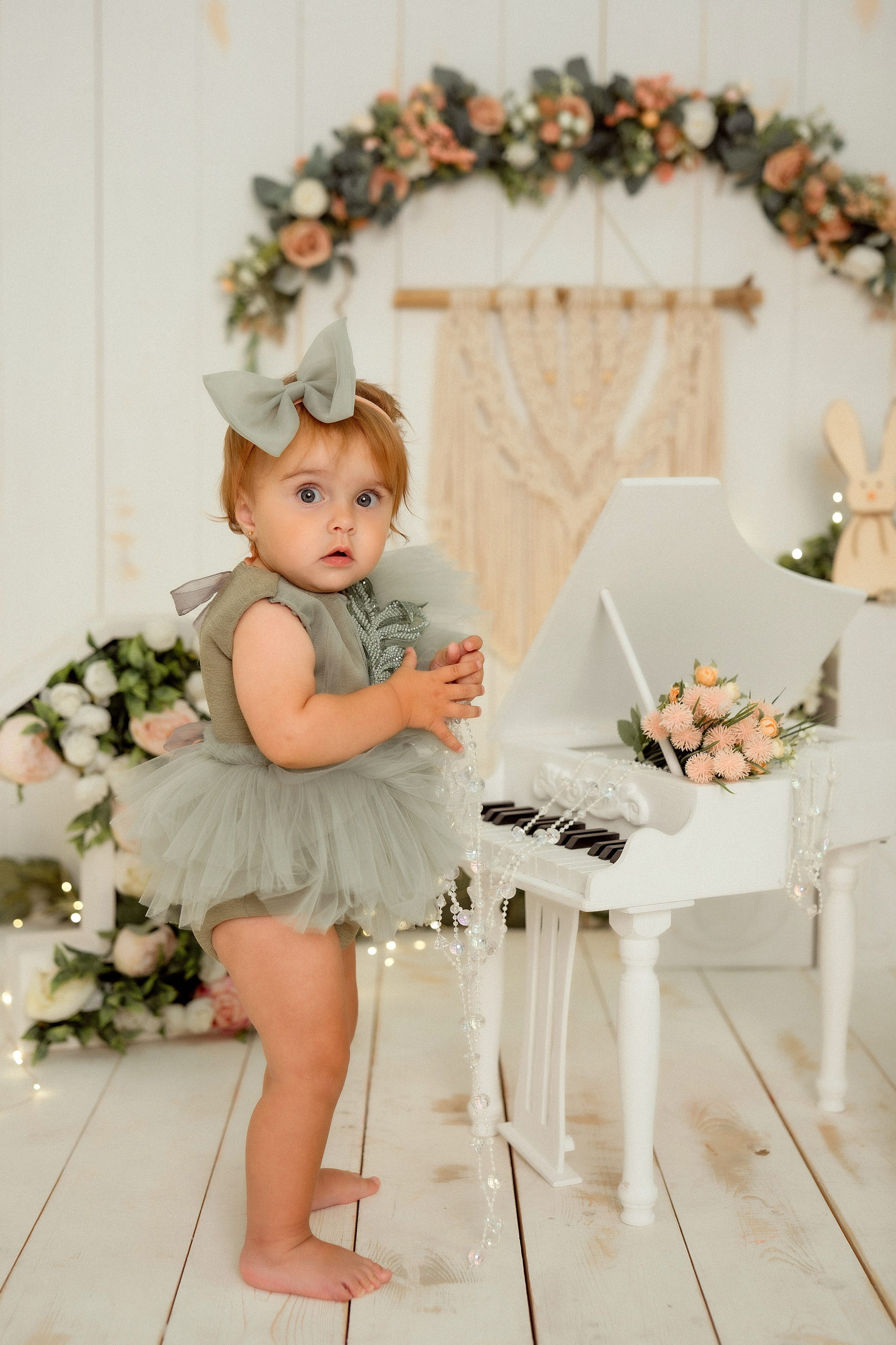 Классика для девочек. Детский и семейный фотограф в г. Ачинск Надежда Мелиоранская