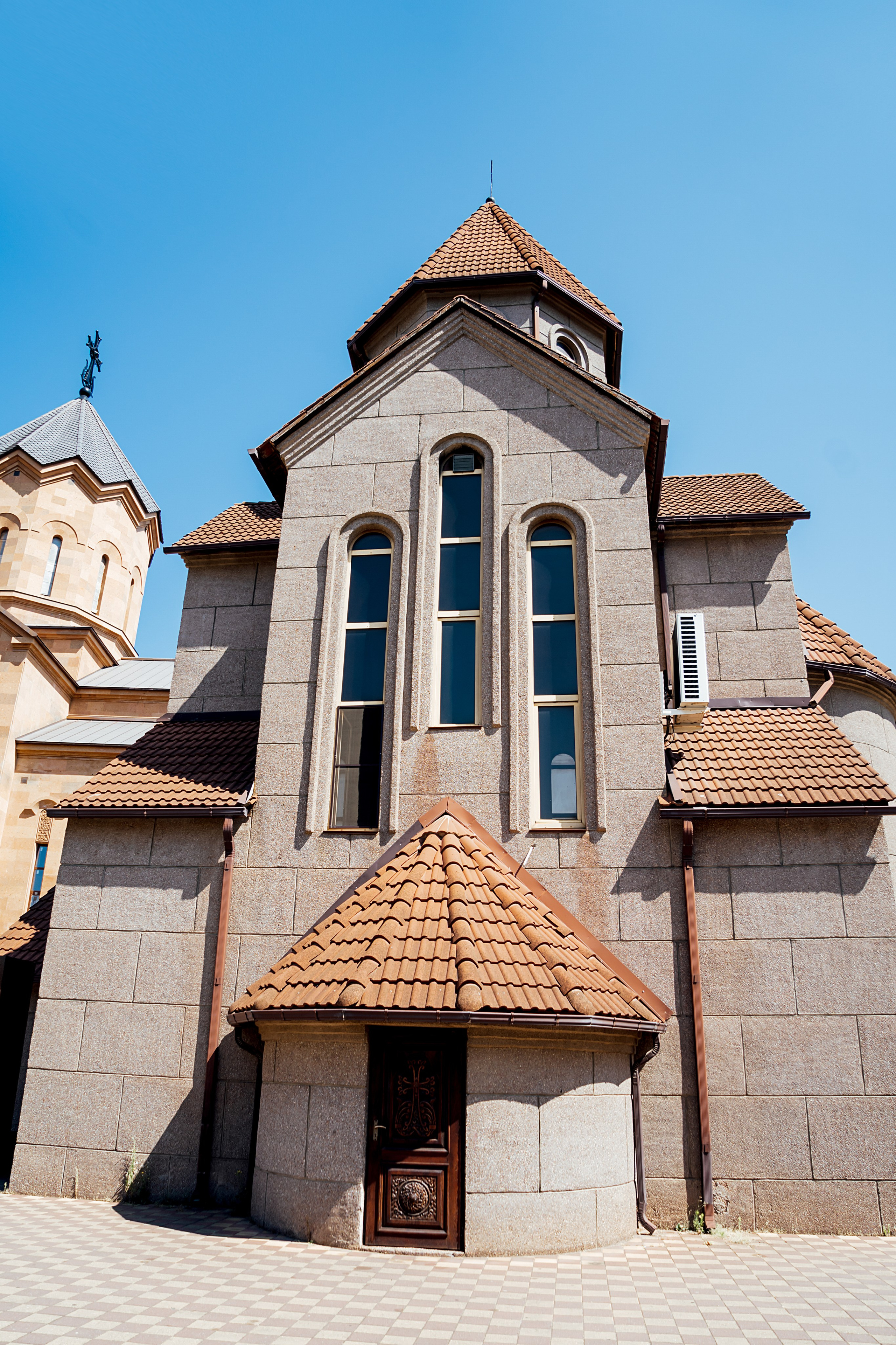 Крещение. Армянская церковь. Свадебный и семейный фотограф/видеограф в Краснодаре Наталья Осинская