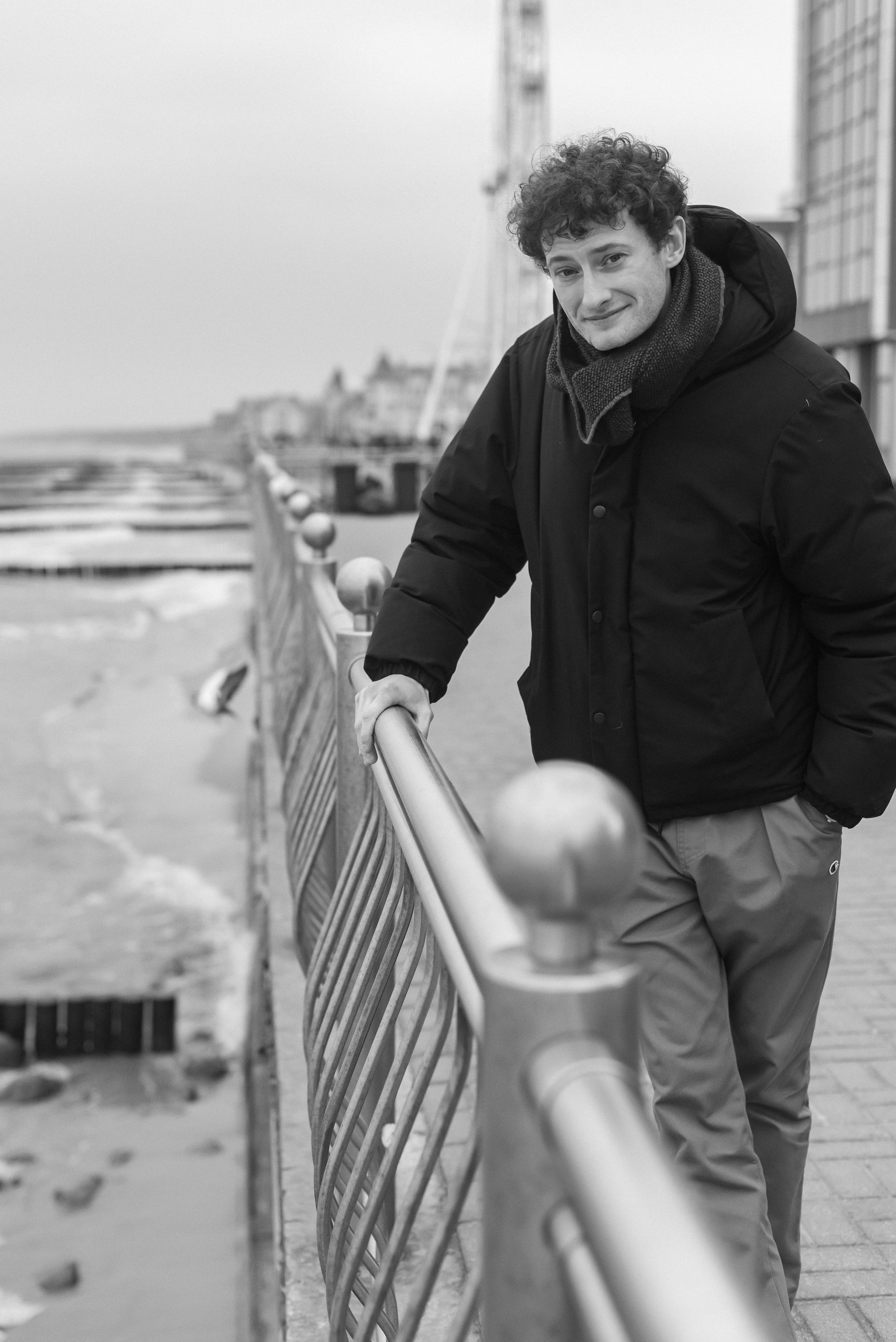 •Монохром. Фотограф Ксения Шевкопляс. г. Калининград. Кинематографический стиль — эстетика и истории, рассказанные через объектив