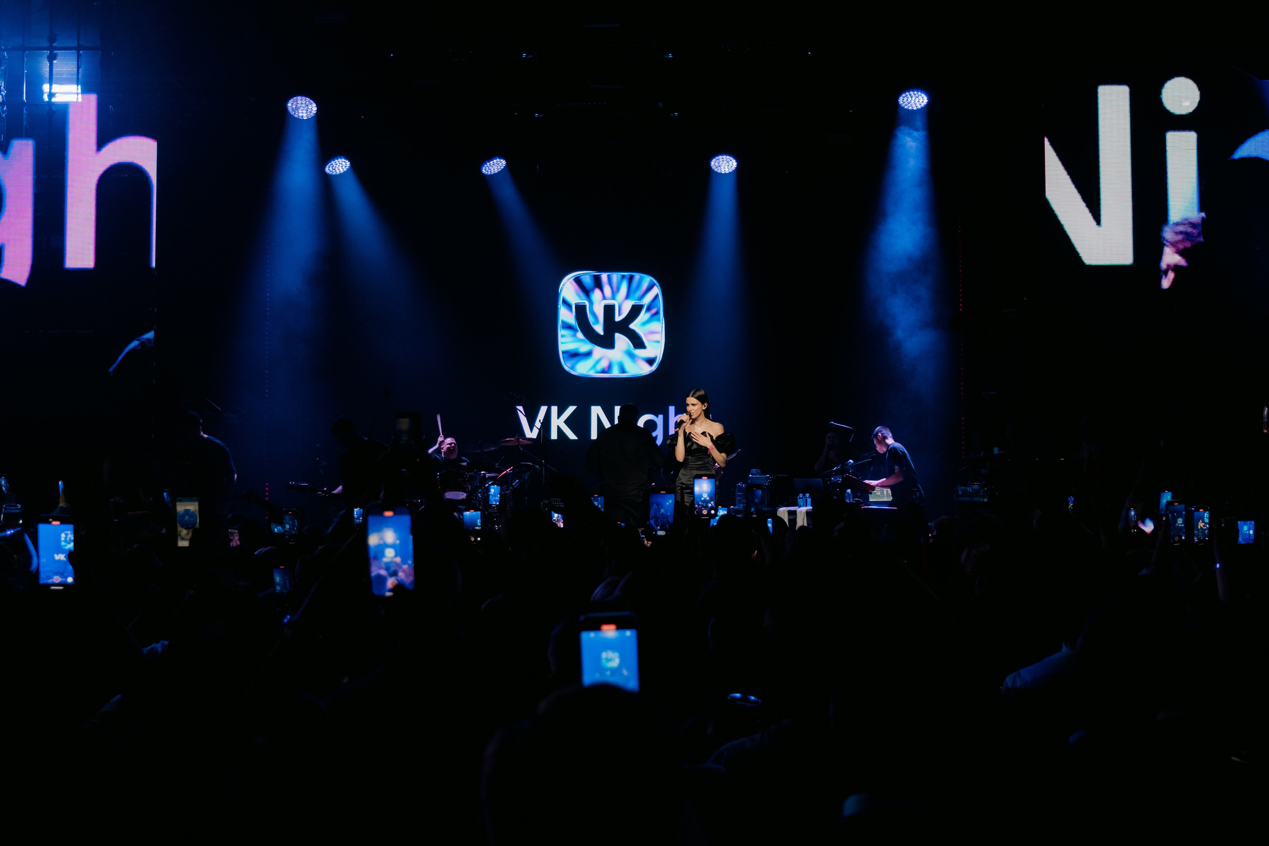 VK NIGHT SPb. Репортажный и портретный фотограф в Москве Илья Спиридонов