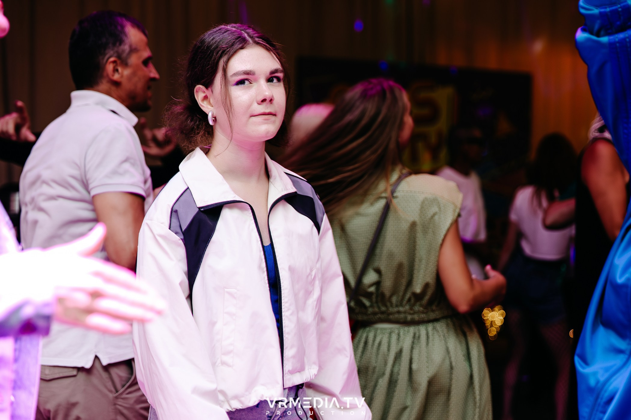 «Назад в 90-е!» в ресторане «Империя»