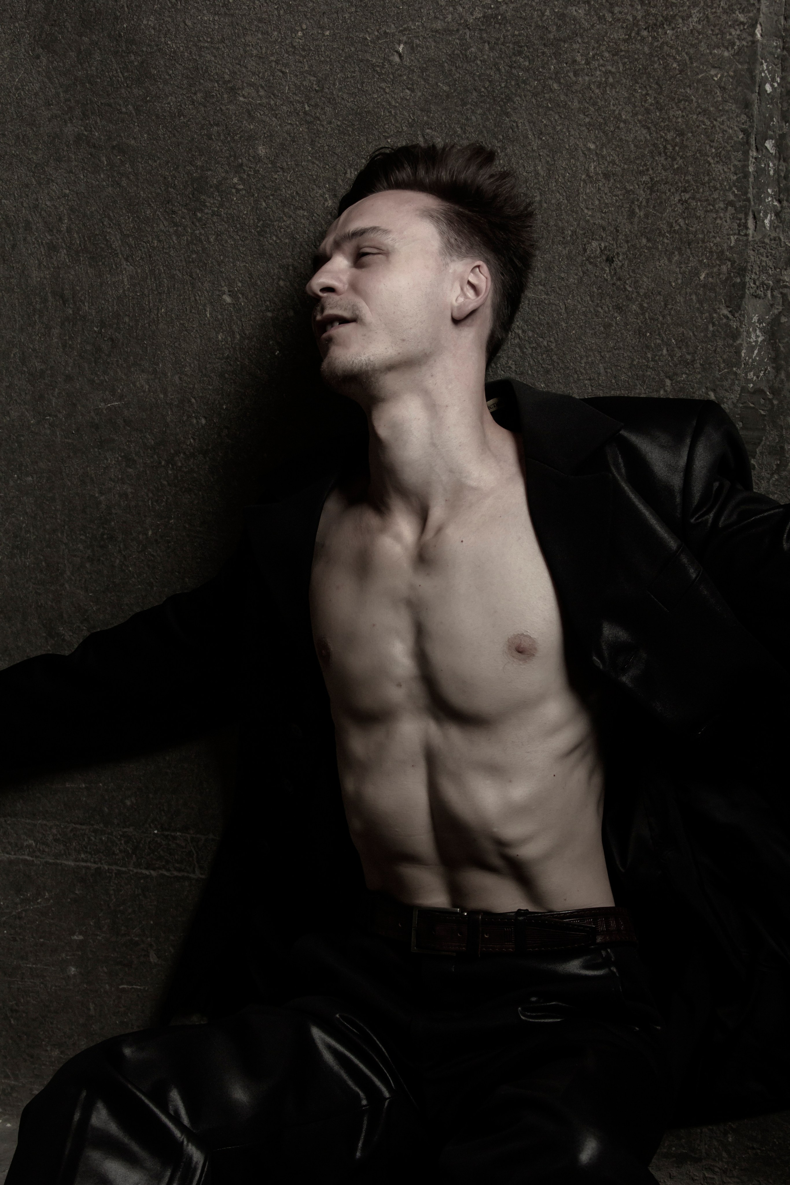 Фотосессия «Черное пальто». Портретный фотограф в Москве и Московской области Гнутиков Сергей