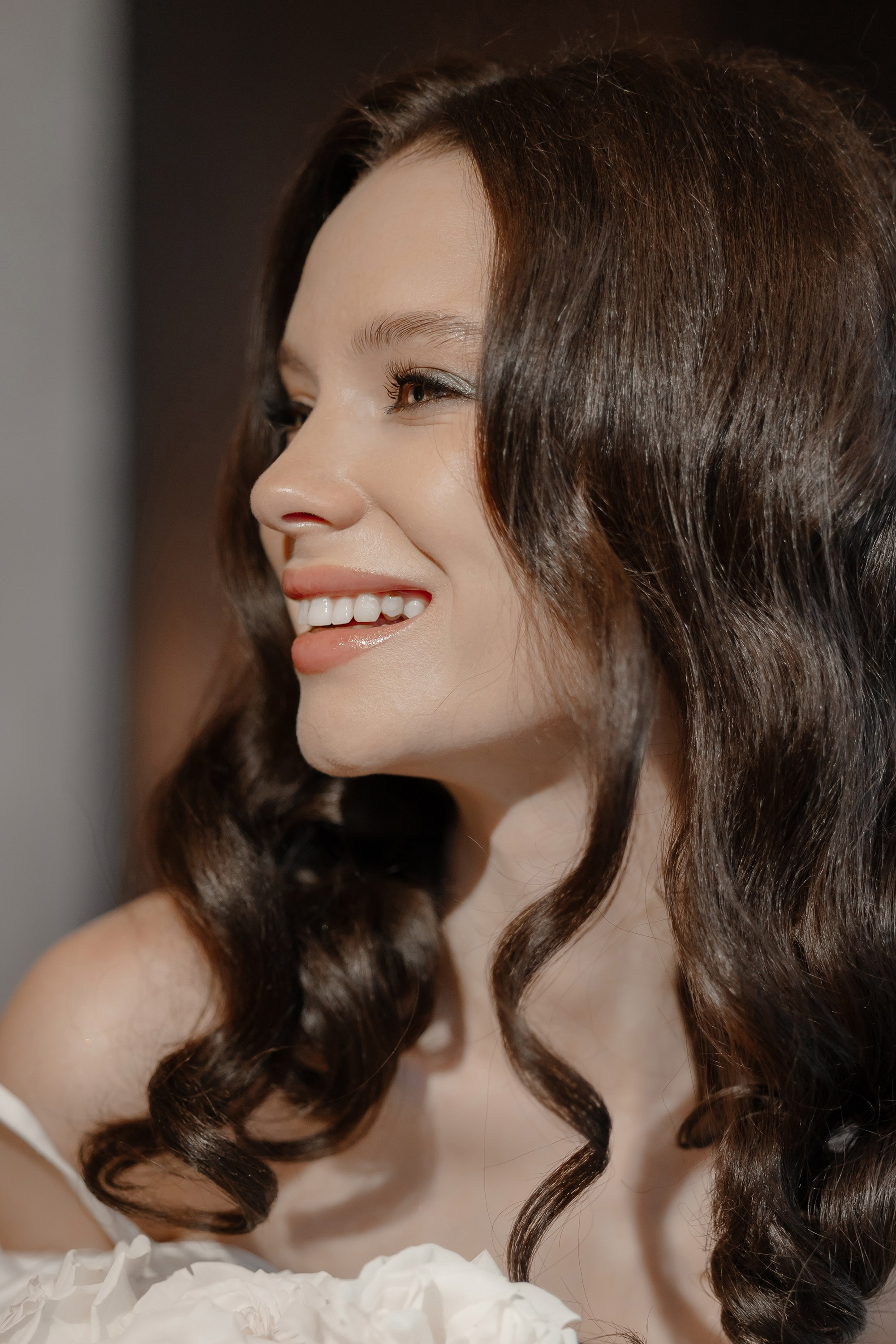 Фотосессия свадьбы на лестнице в Hyatt Regency Moscow Petrovsky Park. Свадебный и семейный фотограф в Москве Светлана Зоткина