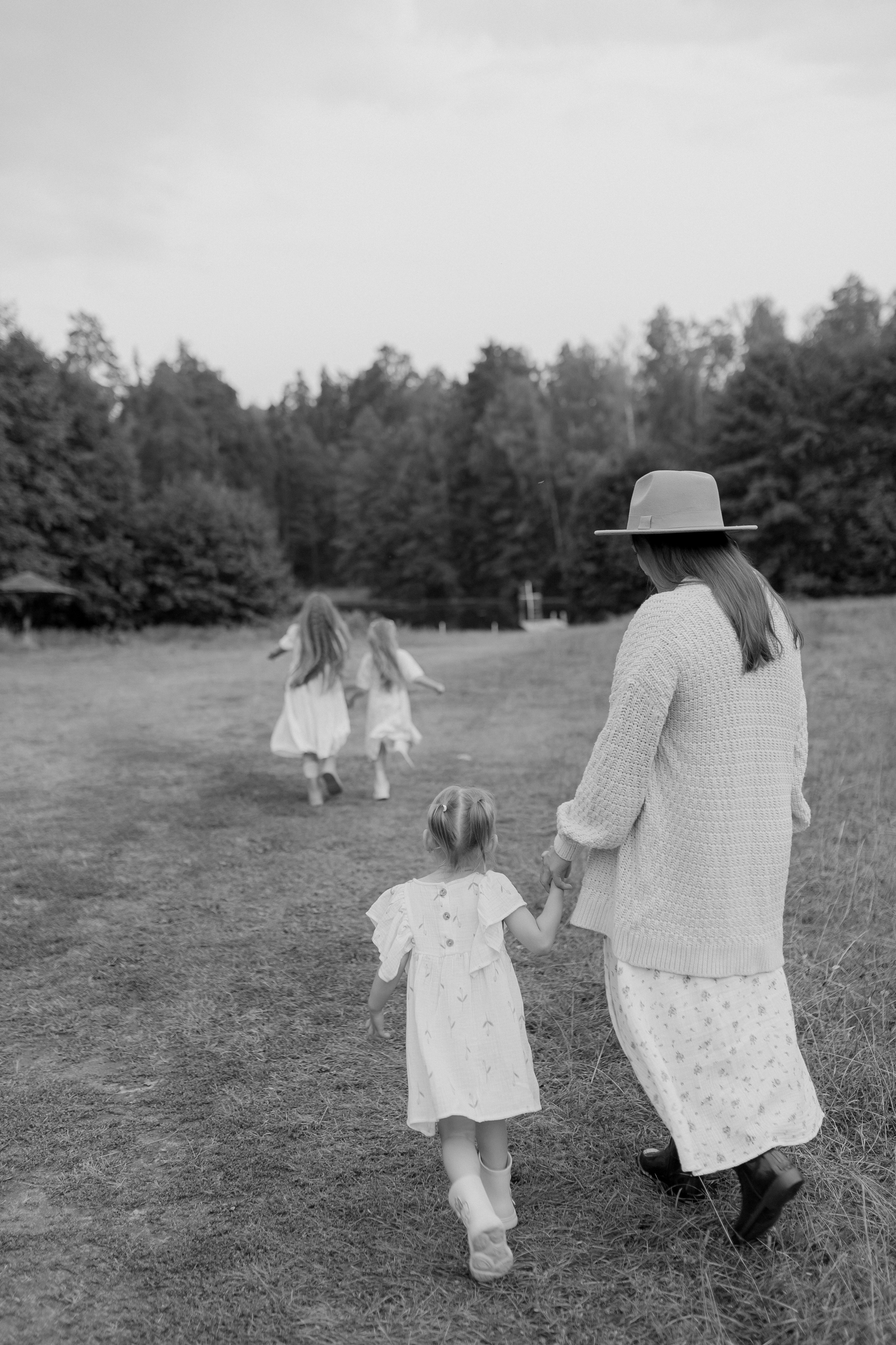 Мама Алина, Маша, Дина и Анечка. Фотограф Татьяна Семенова