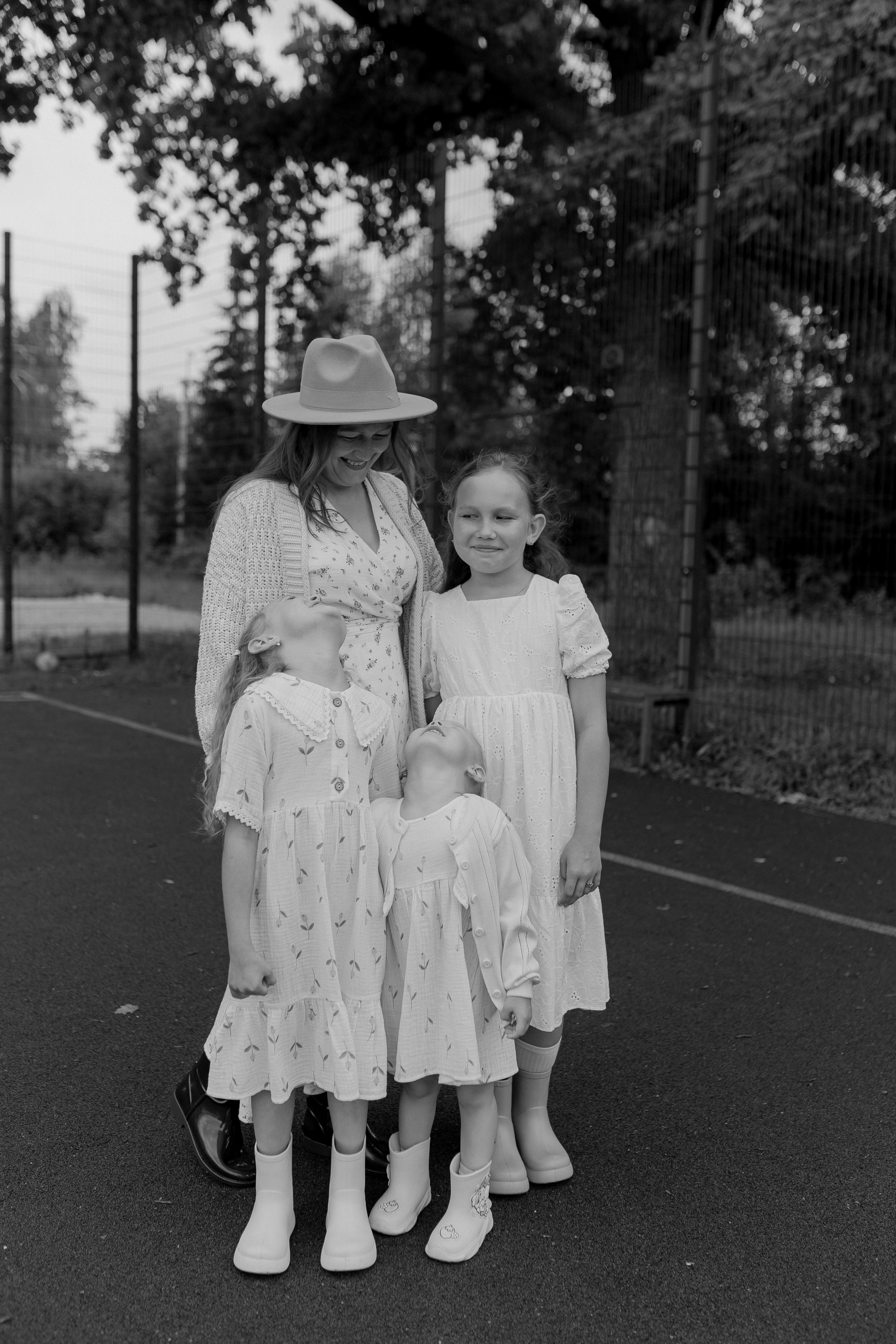 Мама Алина, Маша, Дина и Анечка. Фотограф Татьяна Семенова