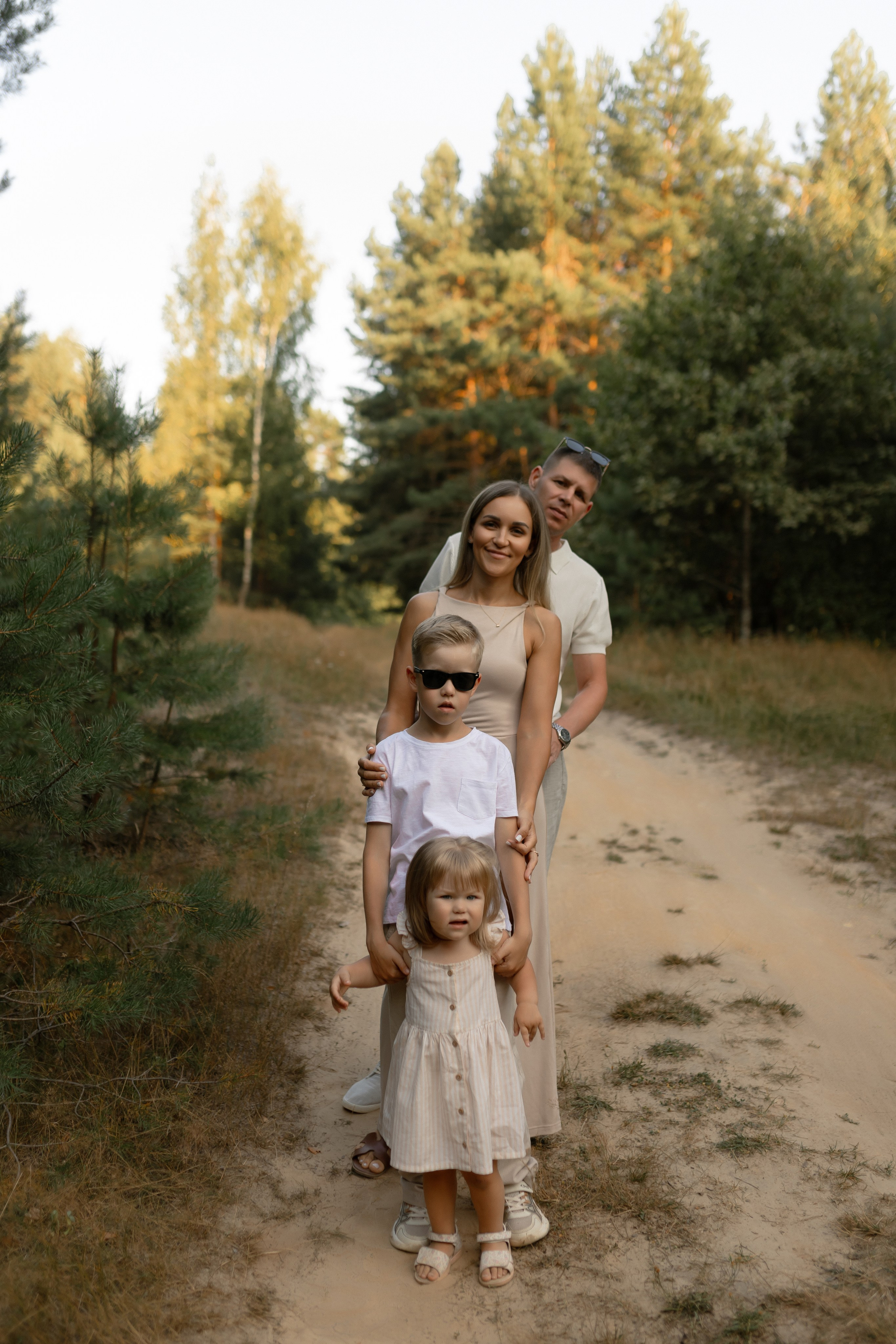 Алексей, Мария, Ваня и Варя. Фотограф Татьяна Семенова