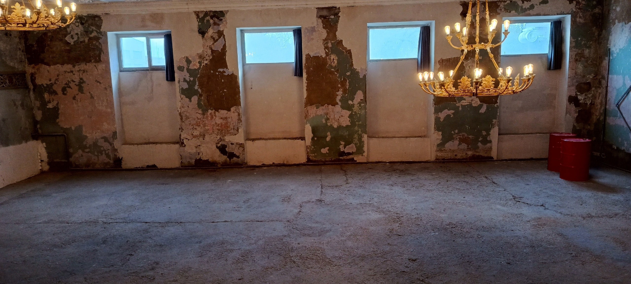 Зал «Стройка» 440 м²