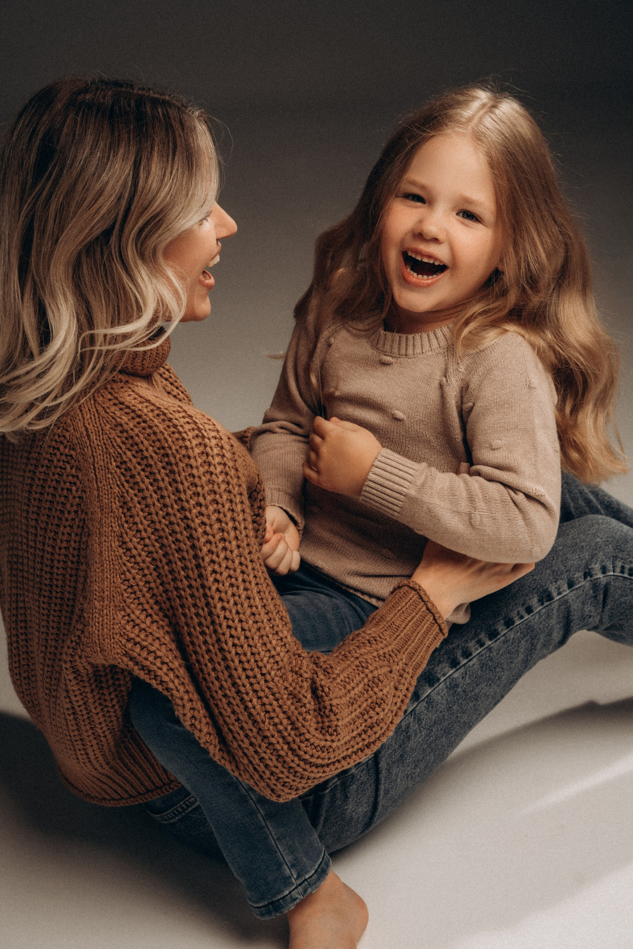 Ольга и Сонечка. Фотограф Мария Миллс | Минск