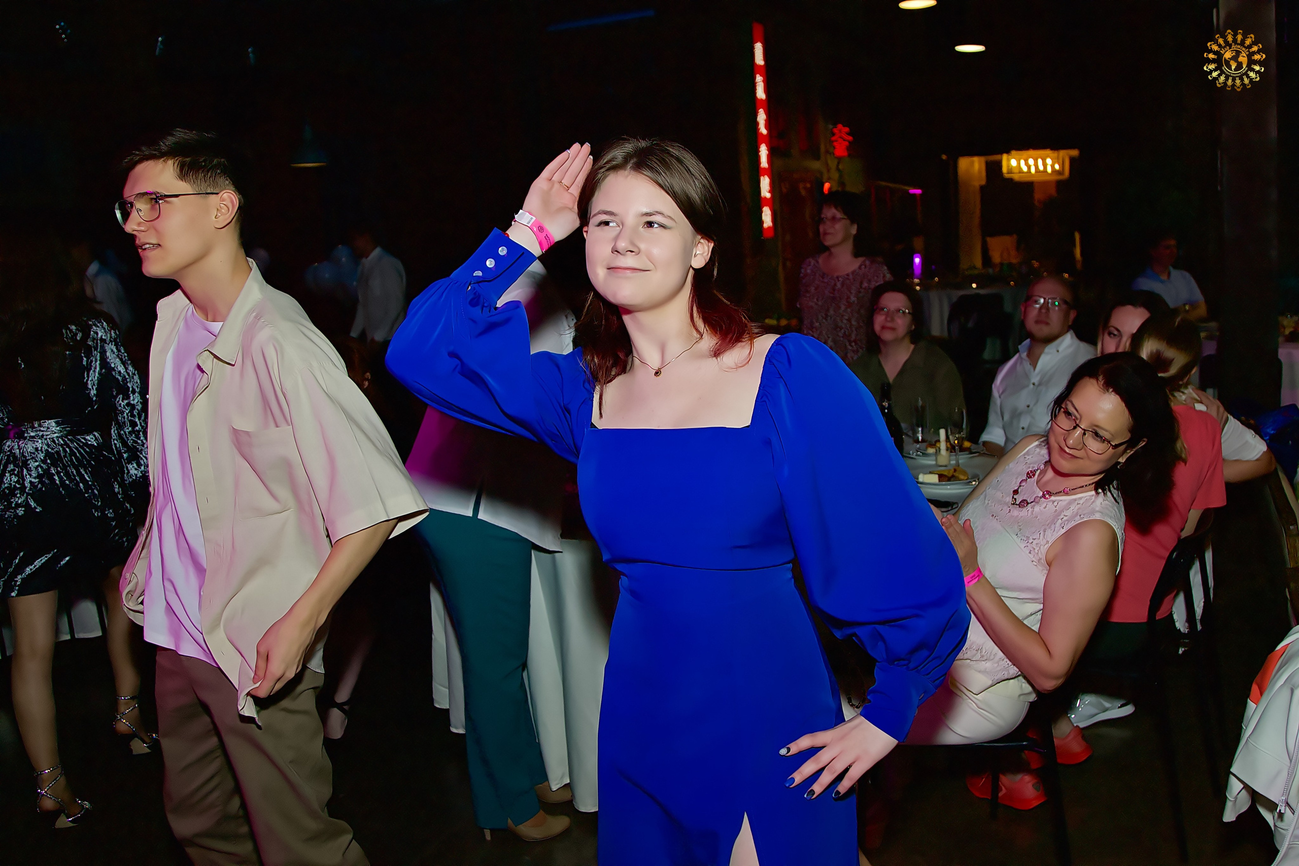 Выпускной 2023 (9-й класс, школа № 46). Loft Urban. Москва. Репортажная съемка в Москве и области. Анималистика