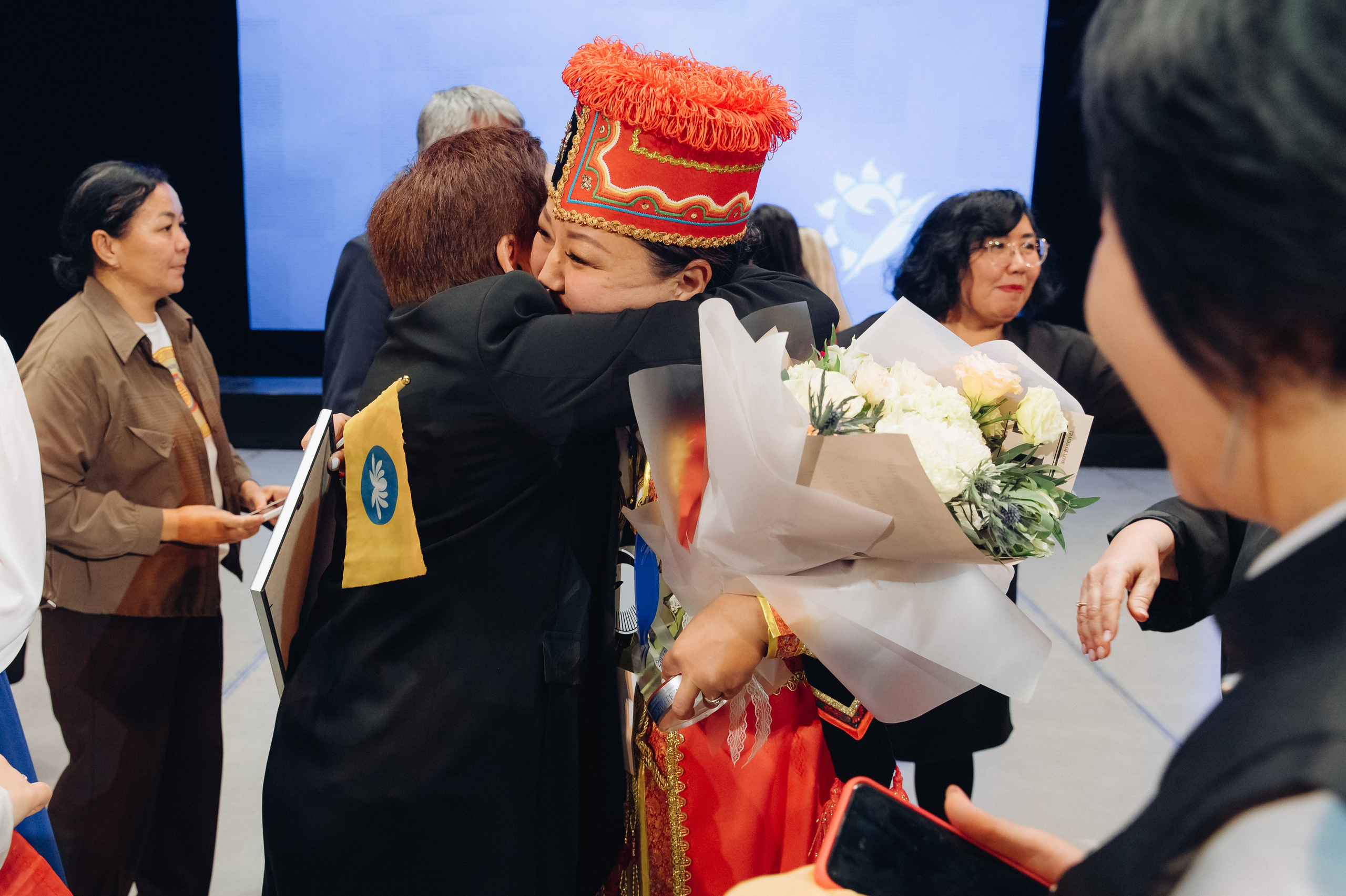 Лучший учитель родного языка и литературы 2025. Свадебный и семейный фотограф в Улан-Удэ