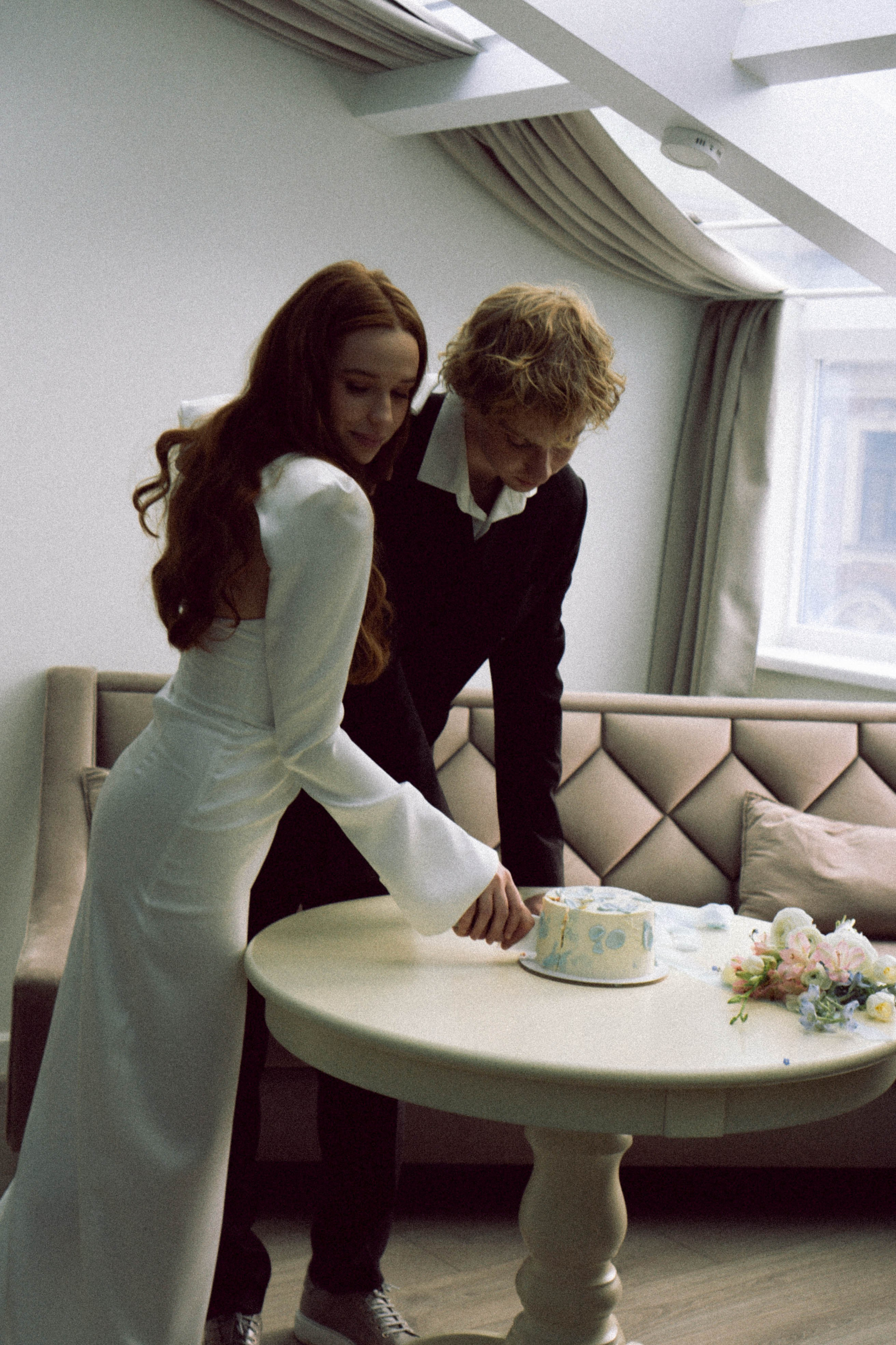 СВАДЕБНАЯ СЬЕМКА В ОТЕЛЕ. СБОРЫ ЖЕНИХА И НЕВЕСТЫ И ТАКЖЕ ТОР И ПОДГОТОВКА К ПРОГУЛКЕ. Профессиональный фотограф, Санкт-Петербург — Виктория Богомолова