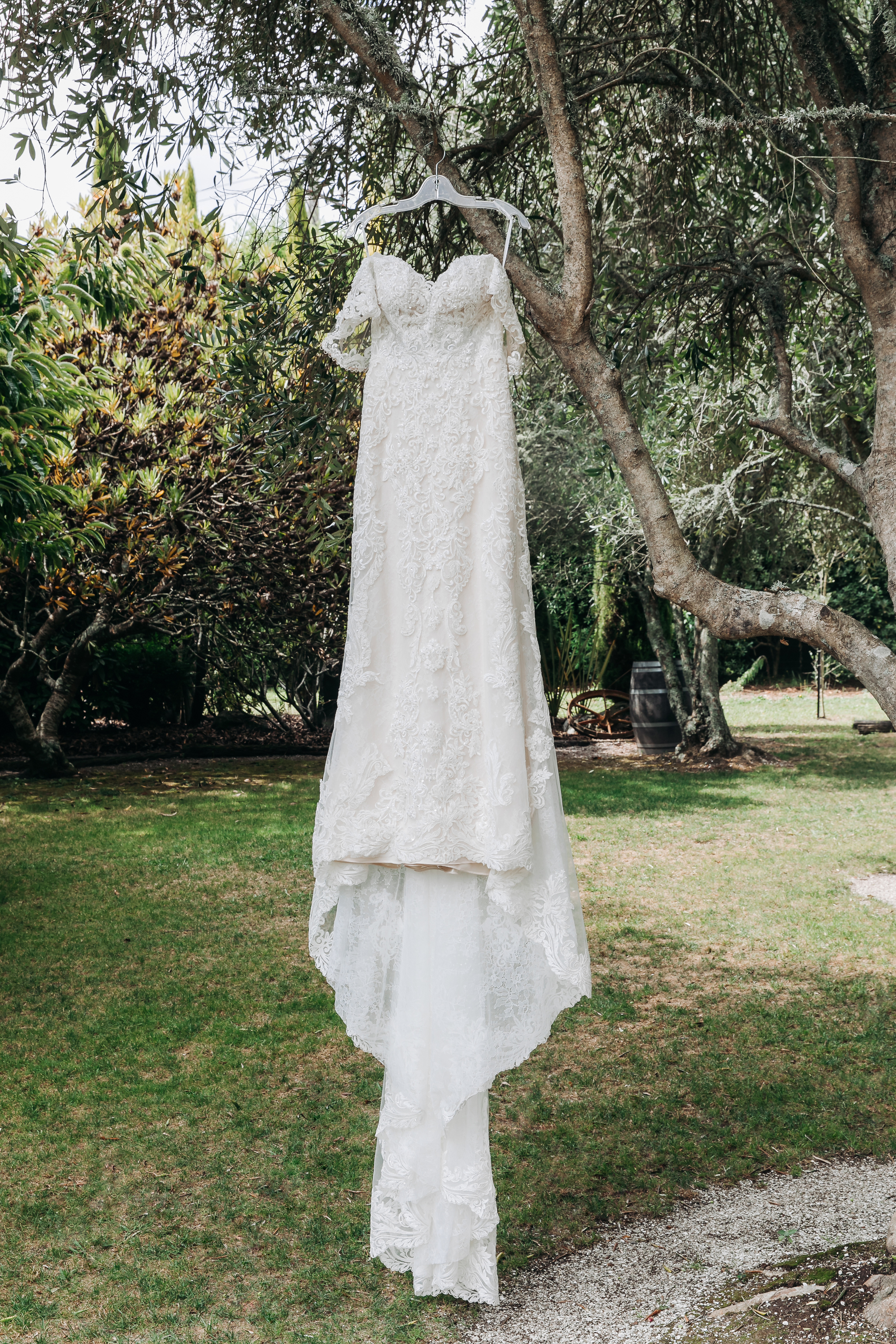 Wedding photographer in Tbilisi & Saint-Petersburg (Spb). Destination wedding photographer Peter Letu