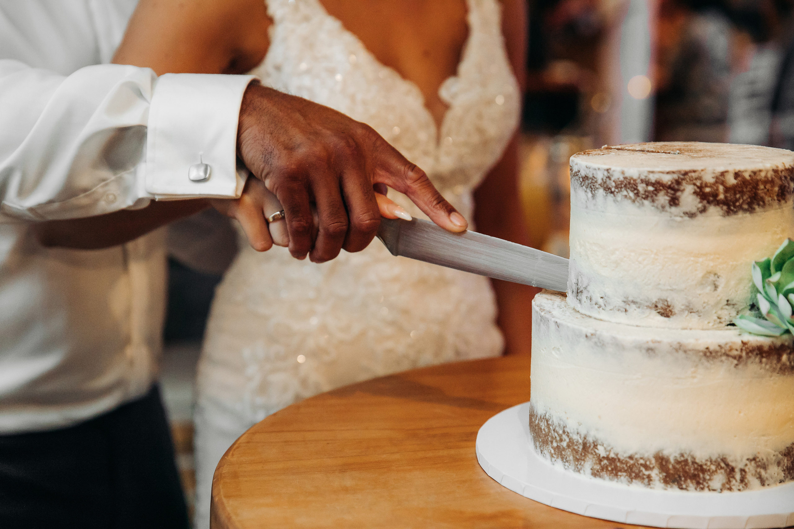 Wedding photographer in Tbilisi & Saint-Petersburg (Spb). Destination wedding photographer Peter Letu