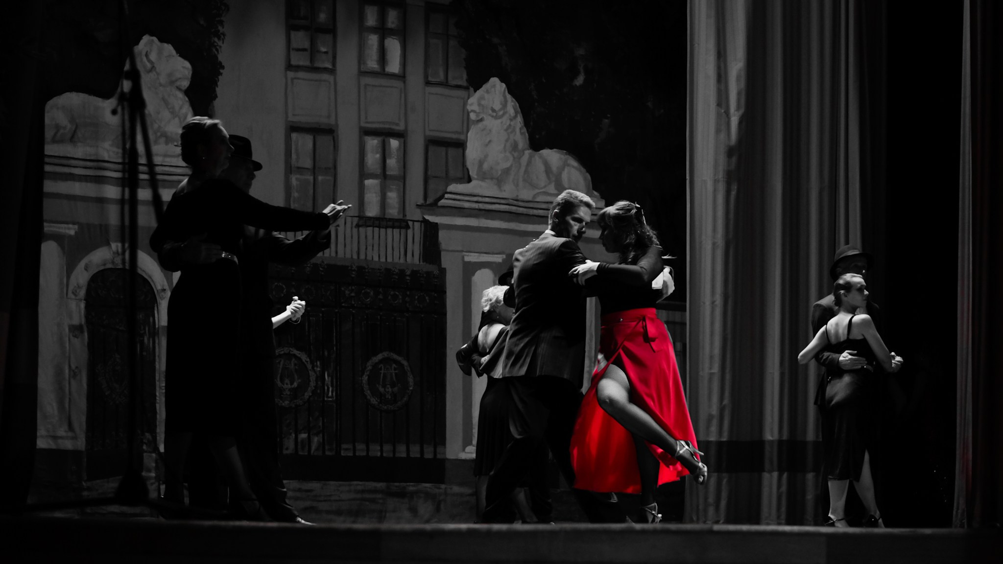 Селективный красный. Фотограф в Москве, фотожурналист Александр Малахов