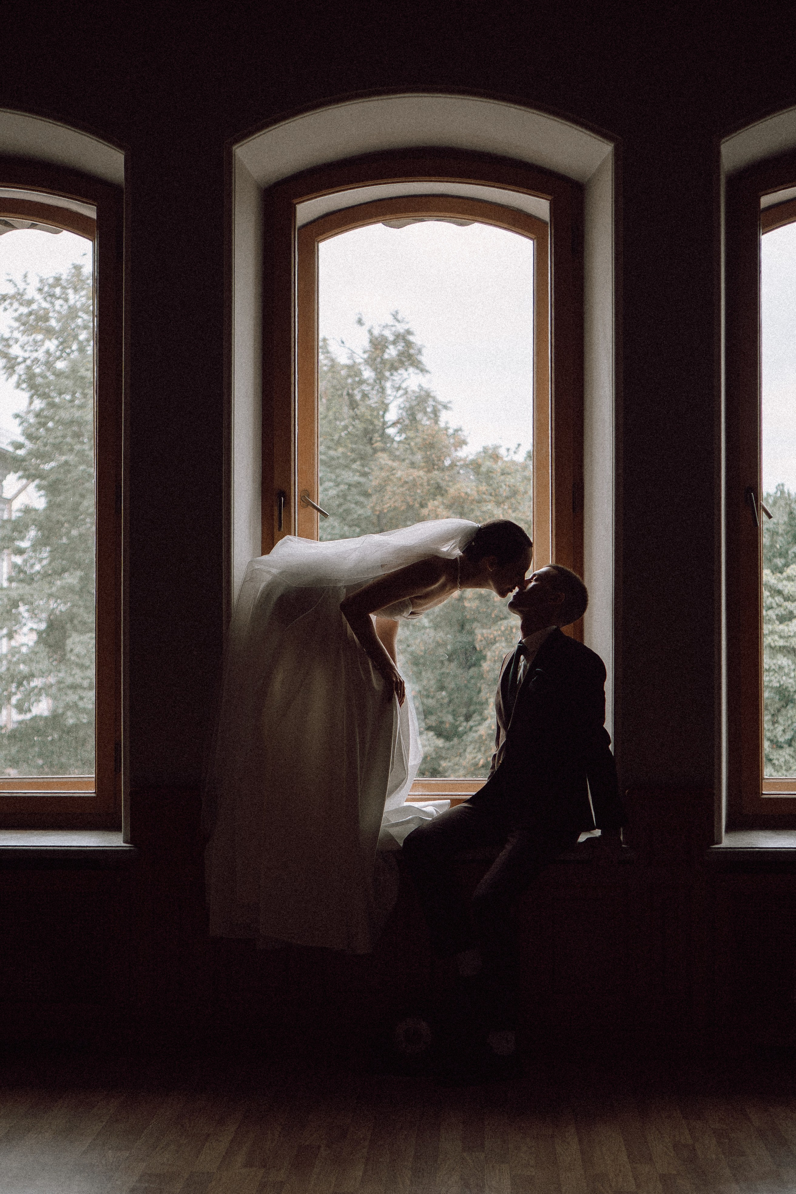 СВАДЕБНАЯ ПРОГУЛКА В САНТК-ПЕТЕРБУРГЕ (ИСАКИЕВСКИЙ СОБОР, ЗИМНЯЯ КАНАВКА, ЭРМИТАЖ И БОЛЬШАЯ МОРСКАЯ УЛИЦА). Профессиональный фотограф, Санкт-Петербург — Виктория Богомолова