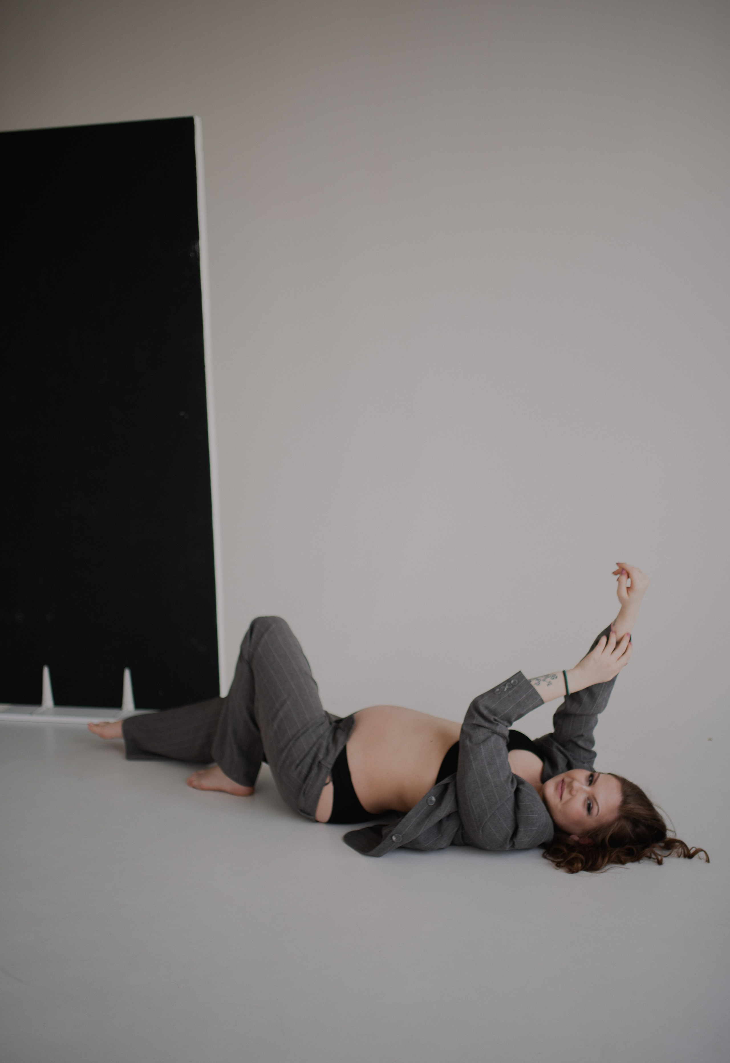 Фотосессия беременности в студии Бутово. Семейная фотосессия Бутово Москва фотограф Алина Морщагина