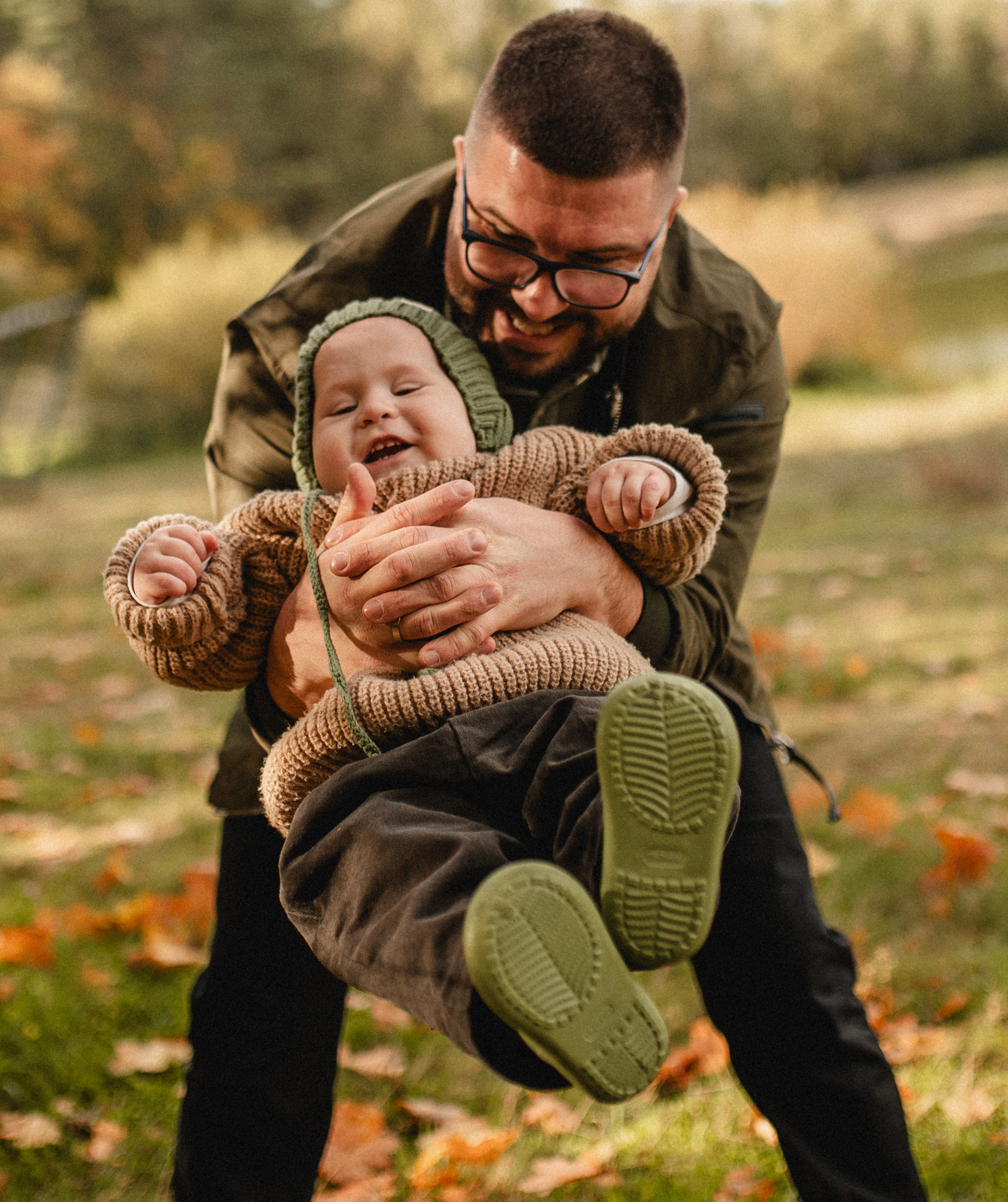 Осенняя фотосессия большой семьи в парке. Семейная фотосессия Бутово Москва фотограф Алина Морщагина