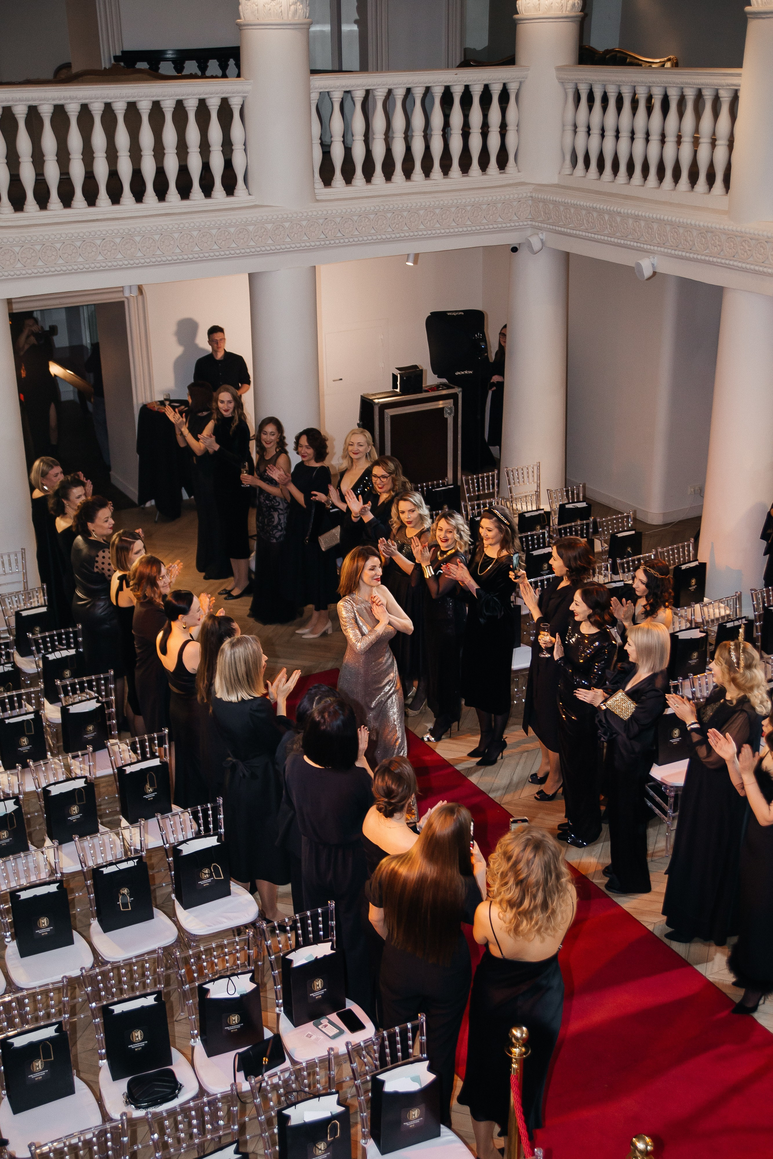 Нетворкинг сообщества «Код публичности» в стиле «Оскар». Фотограф Ольга Кудрявцева. Профессиональная фотосъёмка в Калининграде